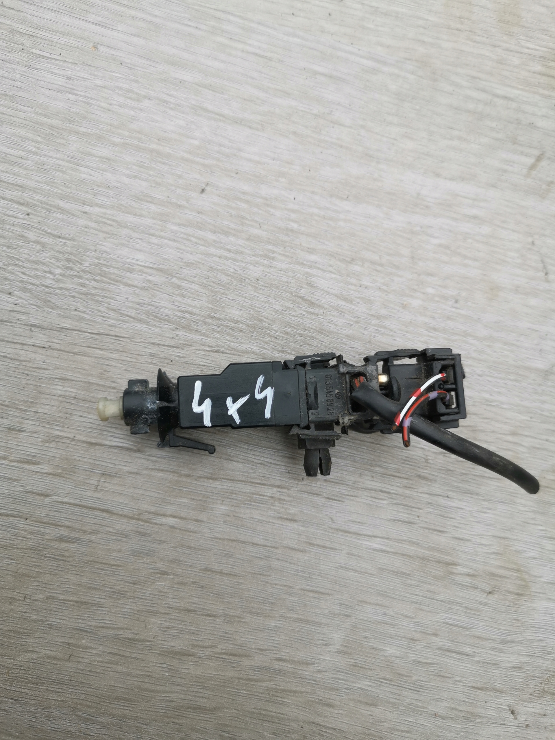 sensor STOP STOPU MERCEDES W124 0015450109