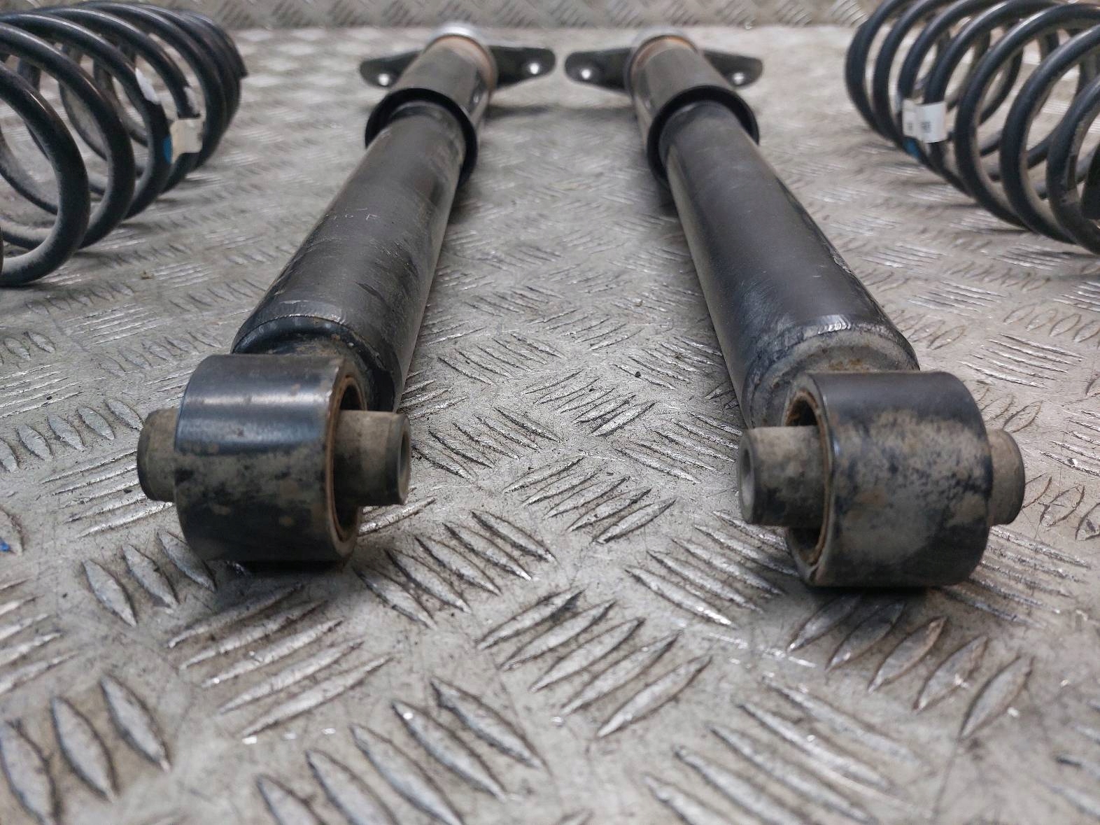 shock absorber spring left right rear part KIA CEED III HB 55300-J7AA0