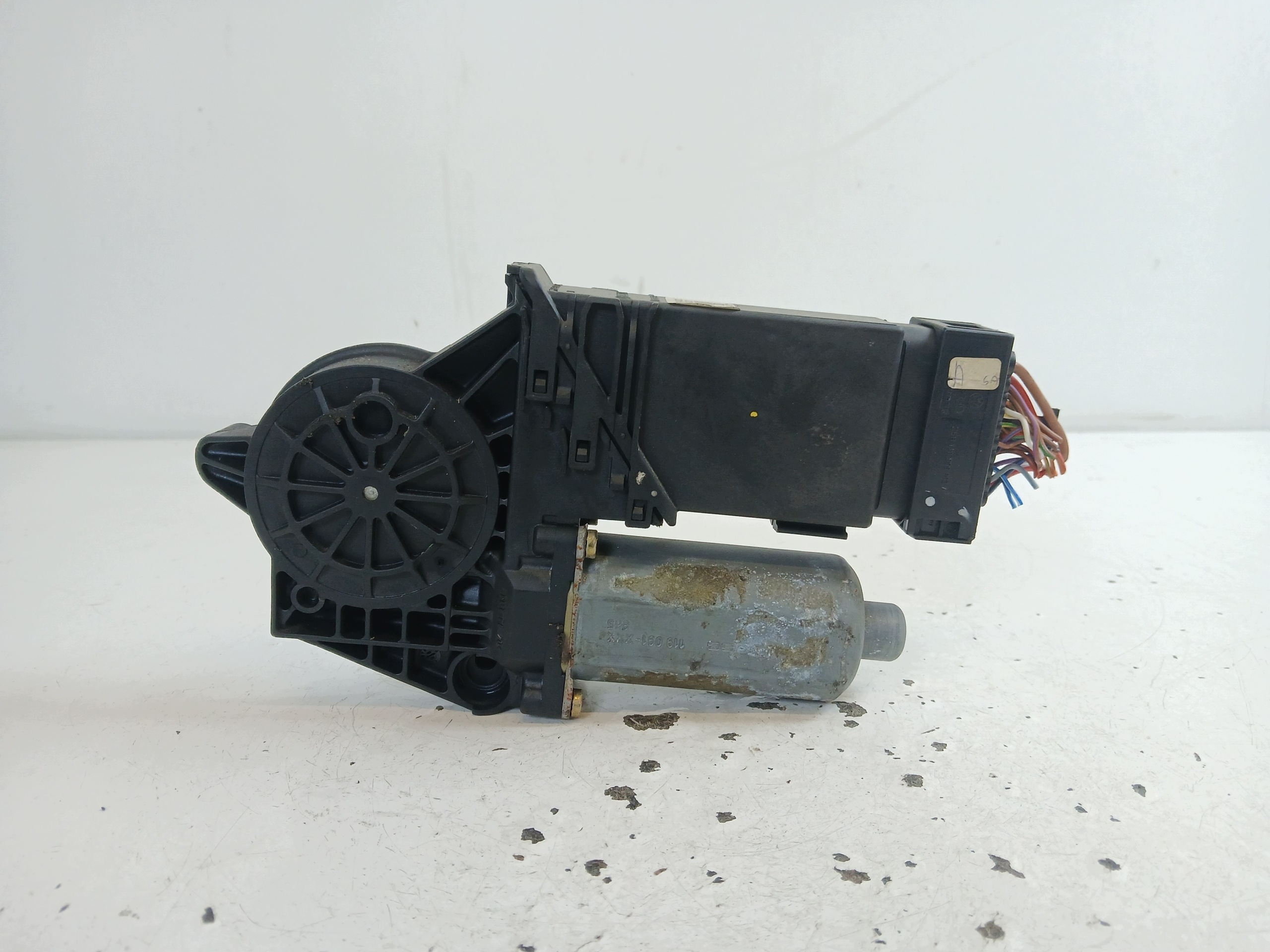 VW PASSAT B5 mini motor windows left front 0130821695