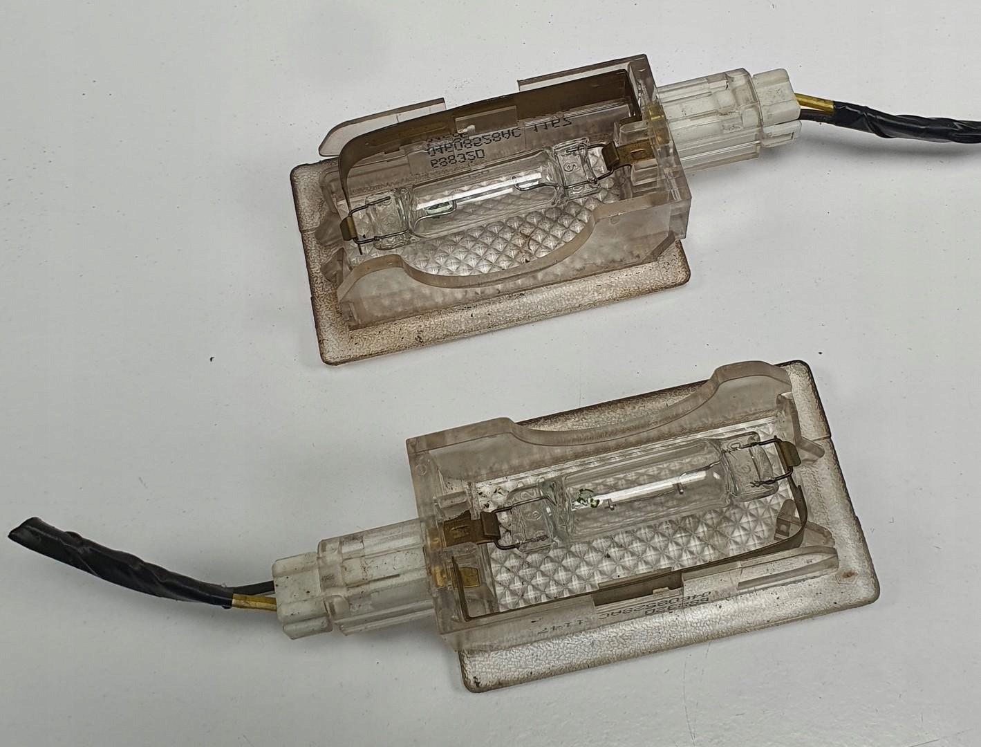 LAMPKA OŚWIETLENIE WNĘTRZA CHRYSLER 300C Producent części Chrysler OE