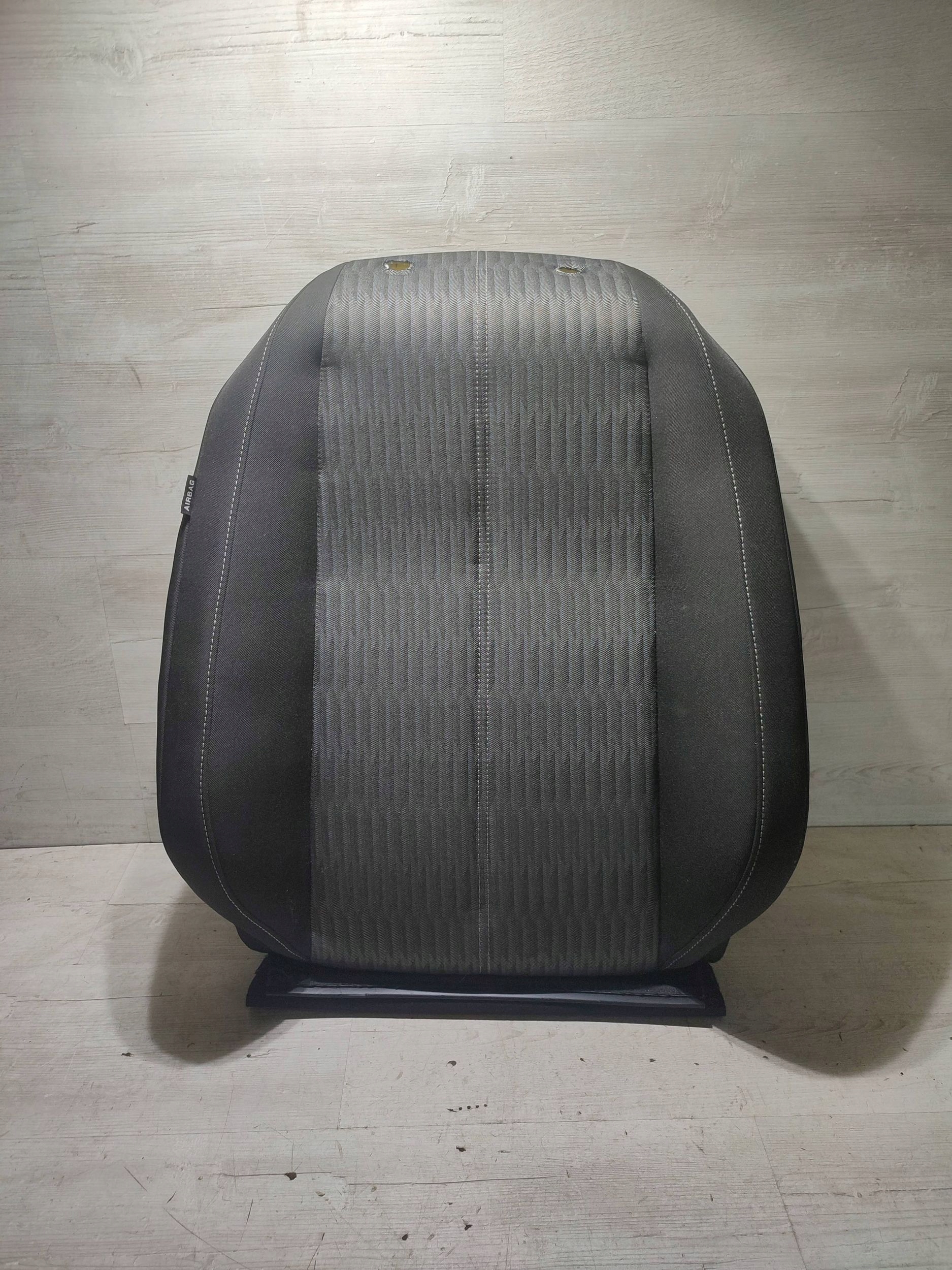 Opel Corsa F 2020 front side right oparcie side seat
