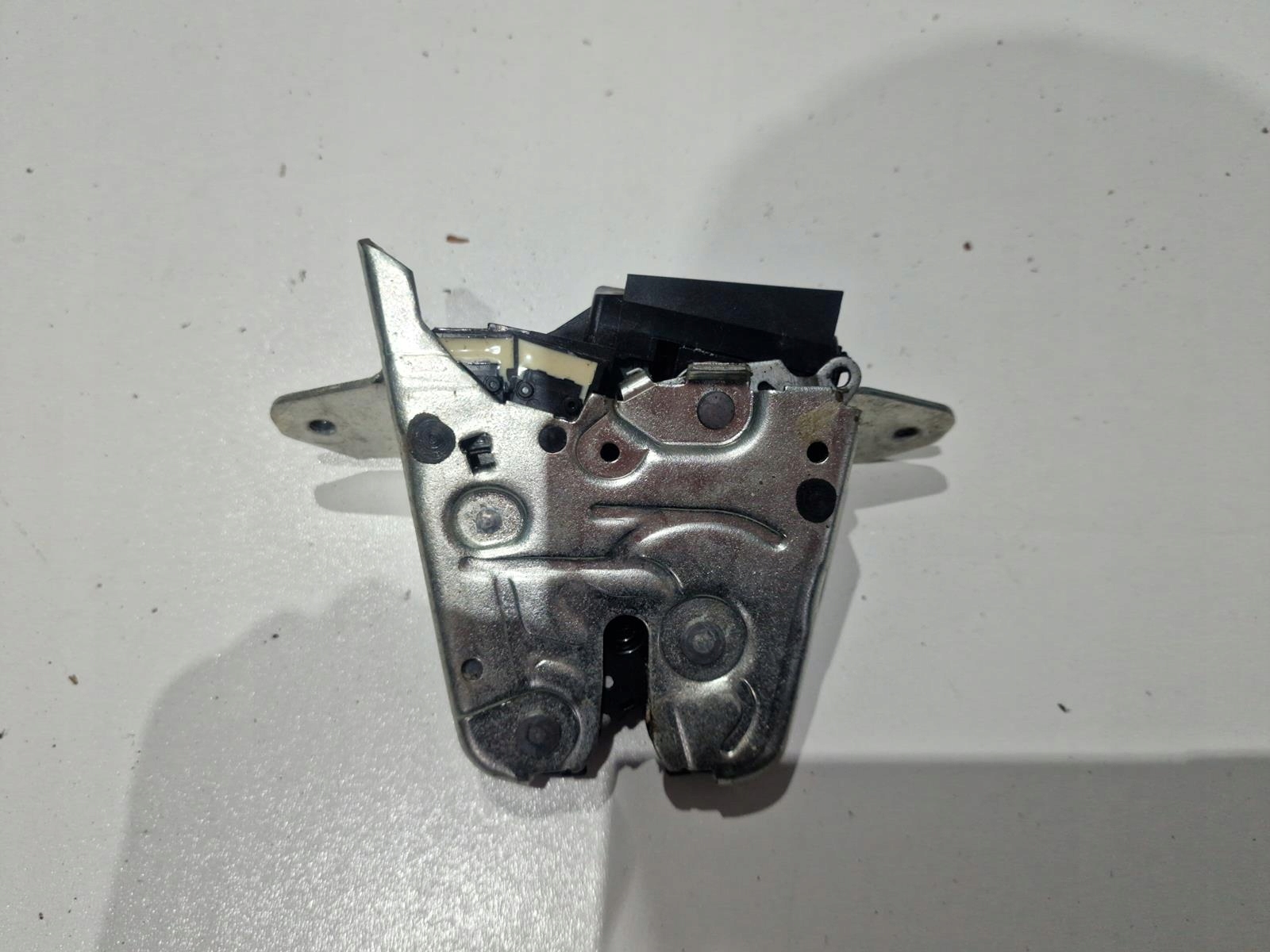 ЗАМОК КРЫШКИ БАГАЖНИКА MERCEDES GLC X253 GLE V167 A0997400600