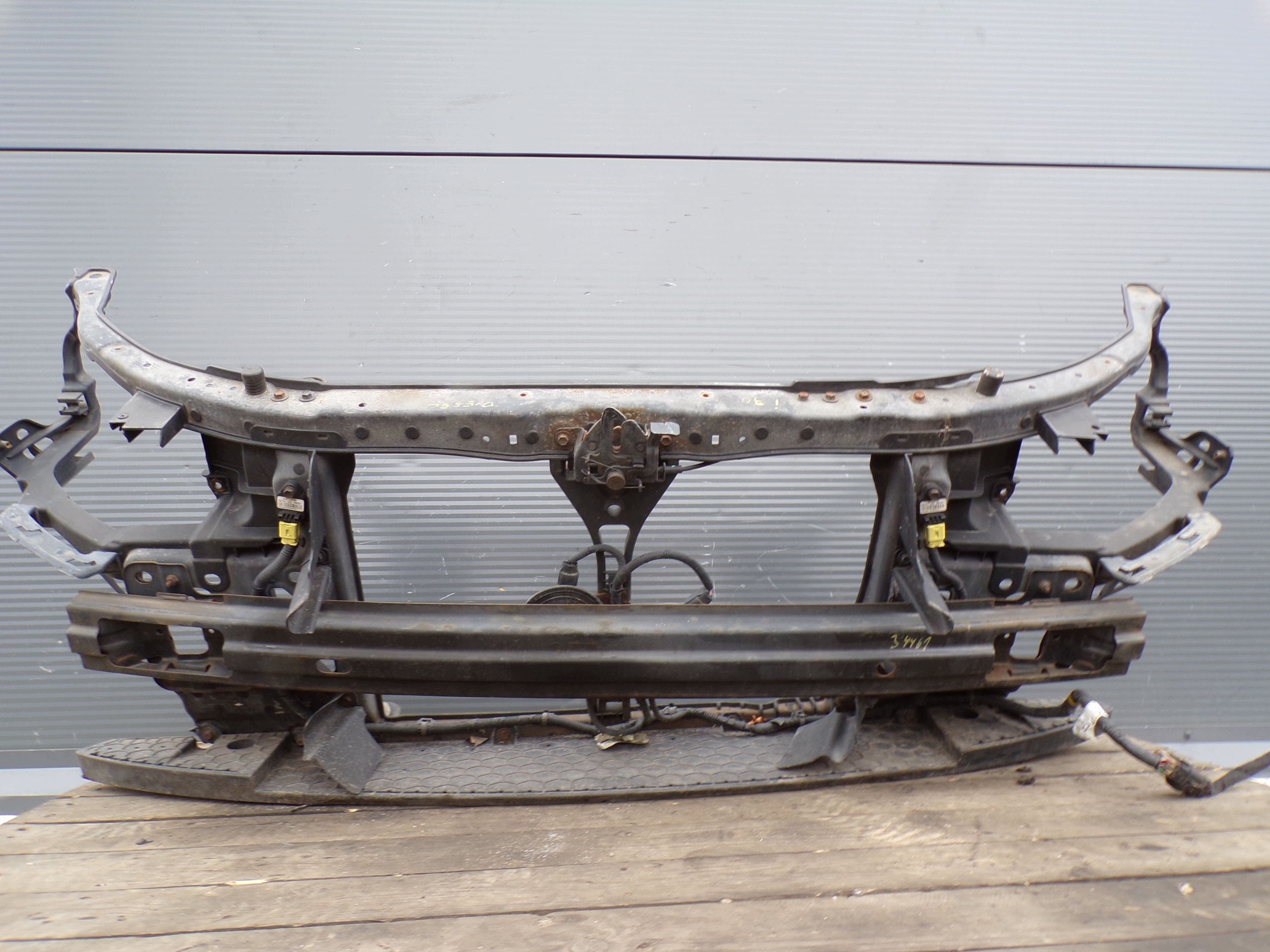 support panel for radiators CZOLOWKA pillar iron HYUNDAI i30 1 and GENERACJA (1)