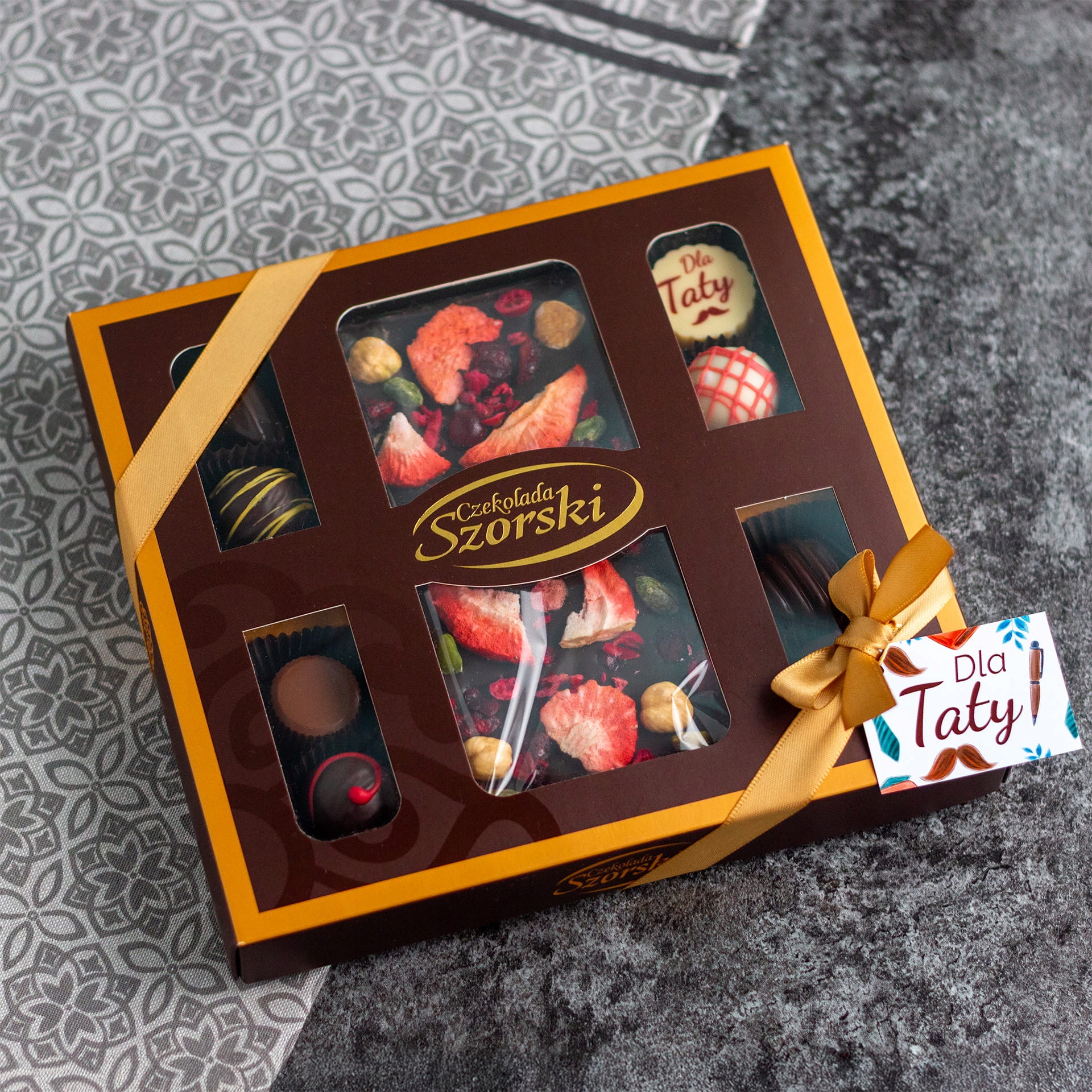Bombonierka Dla Taty z tabliczką czekolady i 8 pralinami klasycznymi