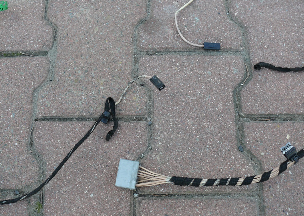 wiring electrical bundle bonnet boot VOLVO XC90 XC-90 and 1 02-06r.