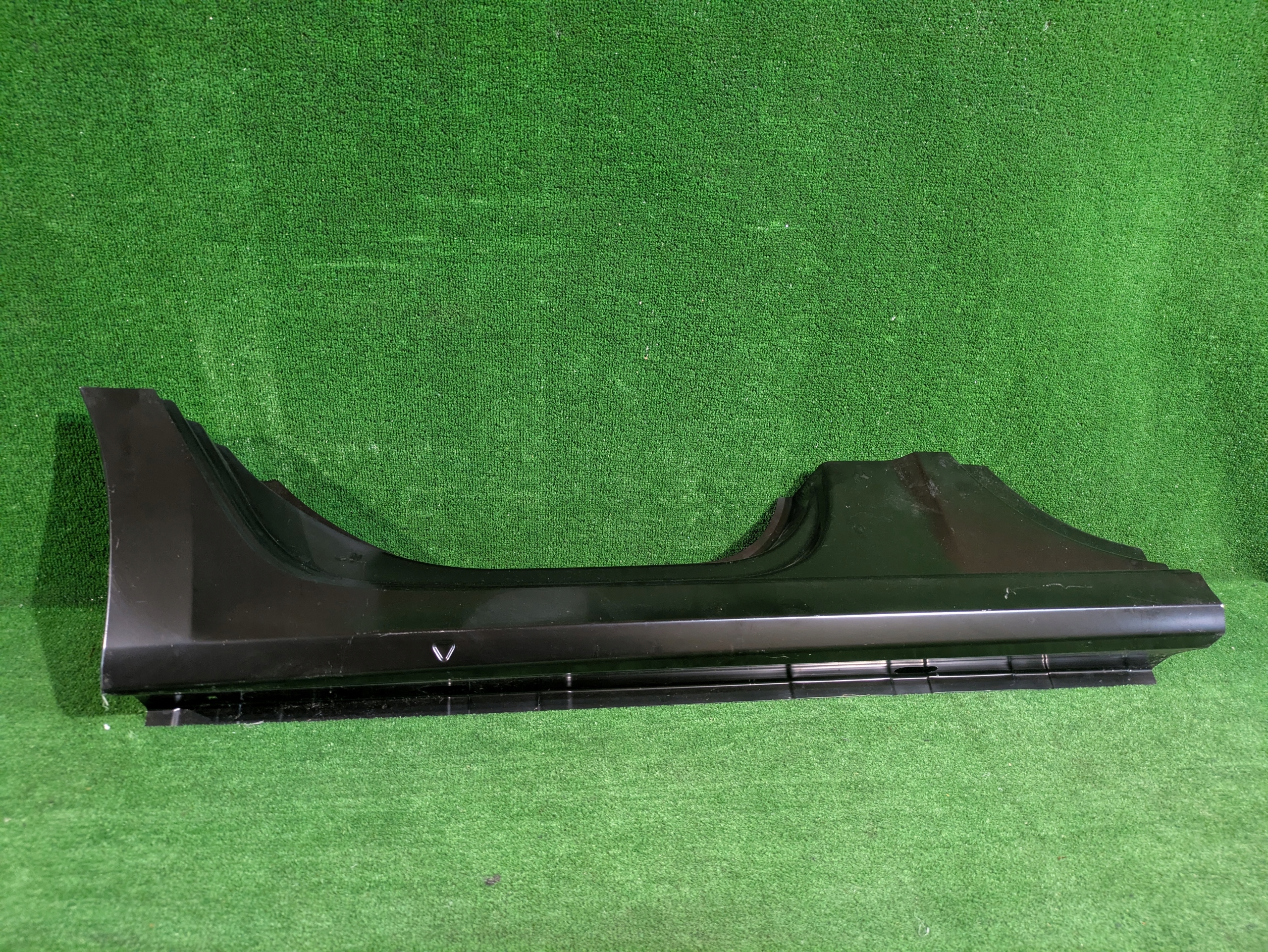 pillar threshold right SKODA OCTAVIA IV NR.074