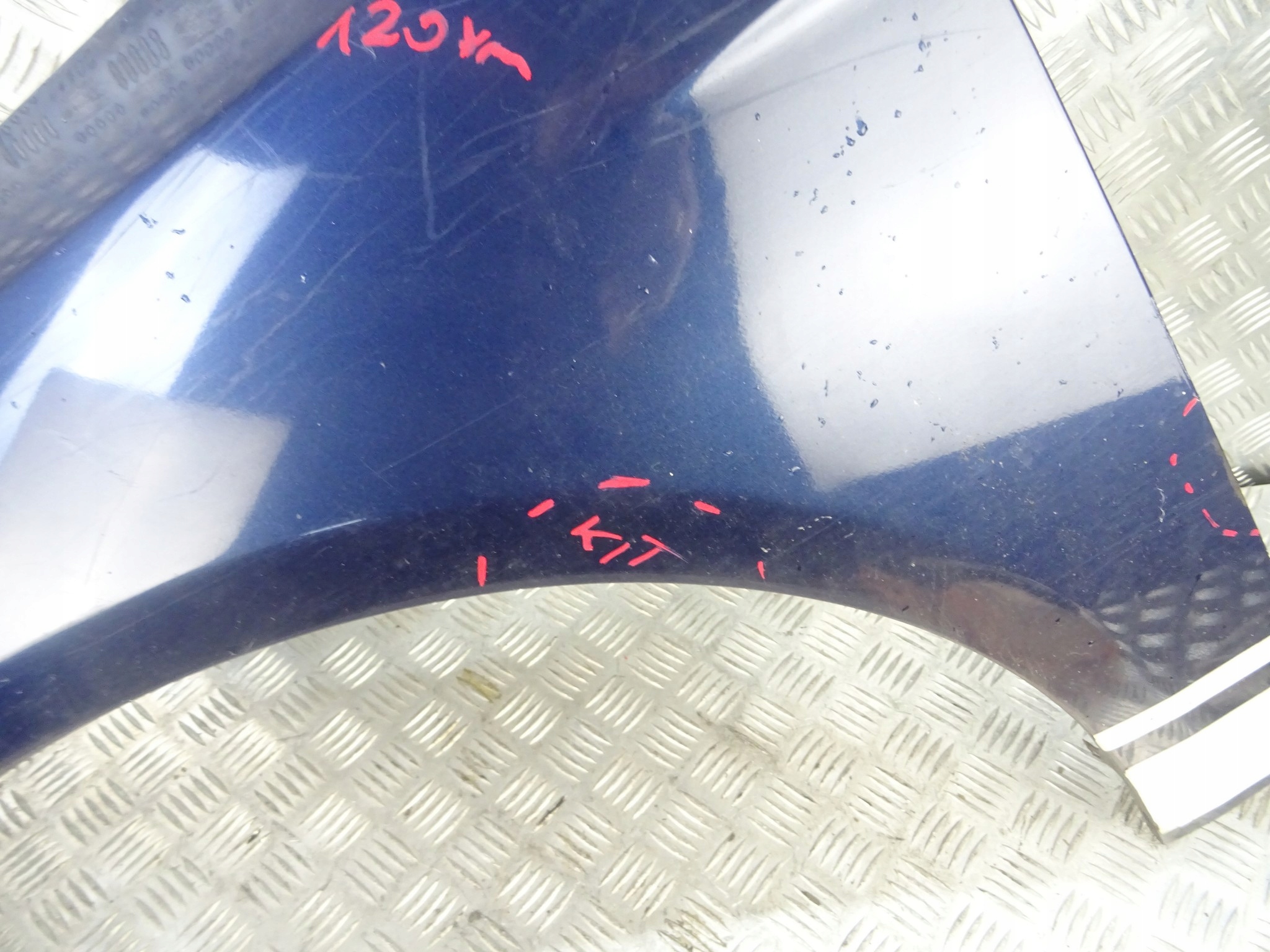 FORD FOCUS MK3 blatník levý předek přední
