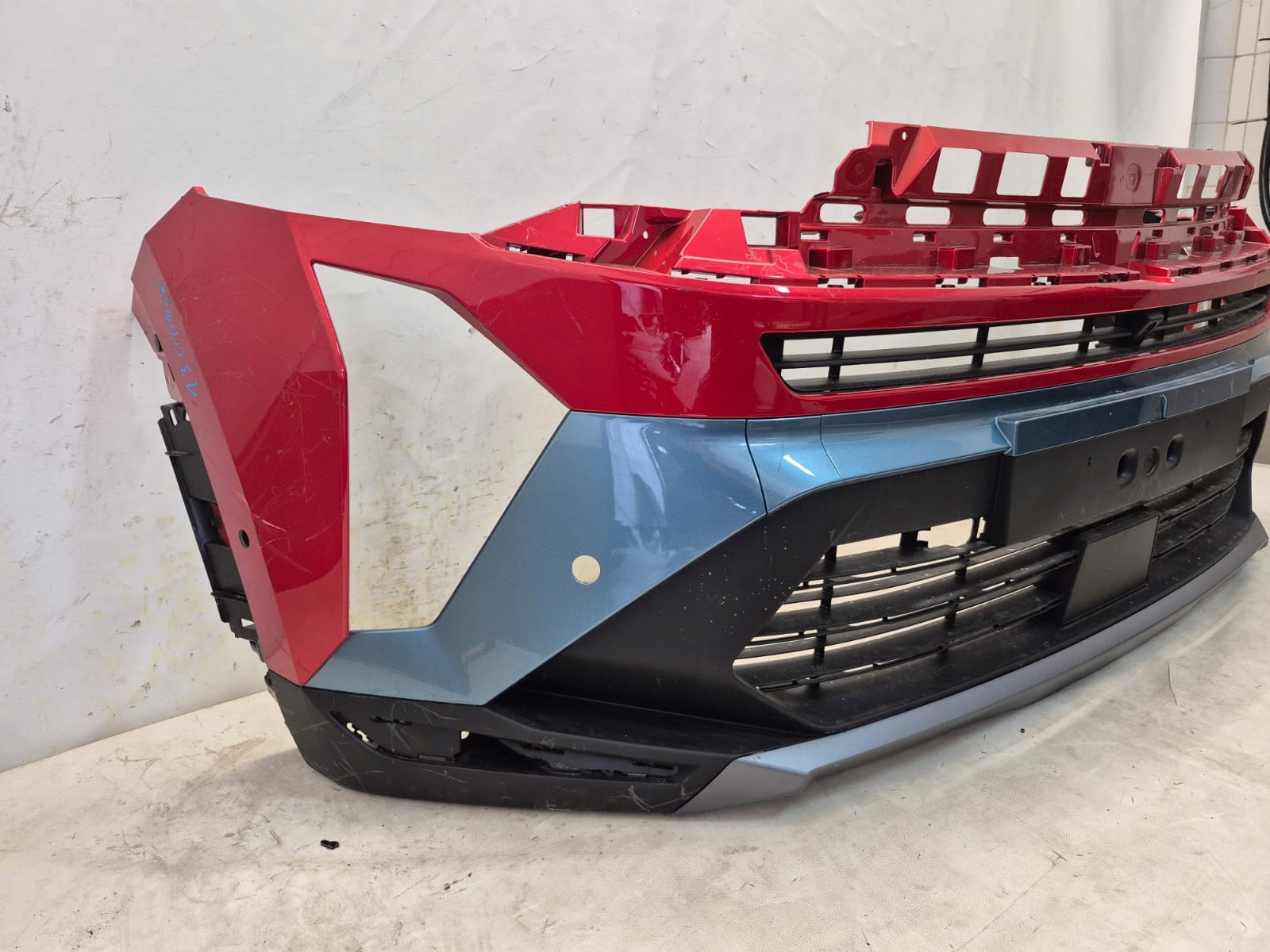 RENAULT CAPTUR II 2 LIFT 24- bumper front front PDC
