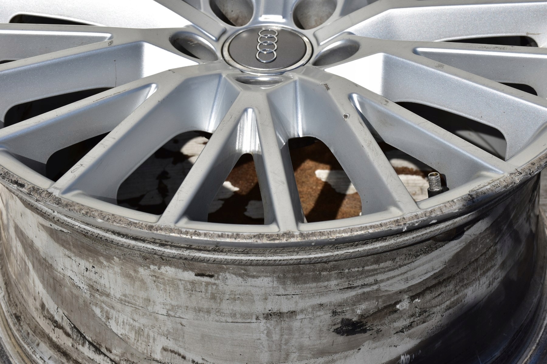 disk hliníkový AUDI TT 8,5" x 18 " 5x112 ET50 8S0601025D