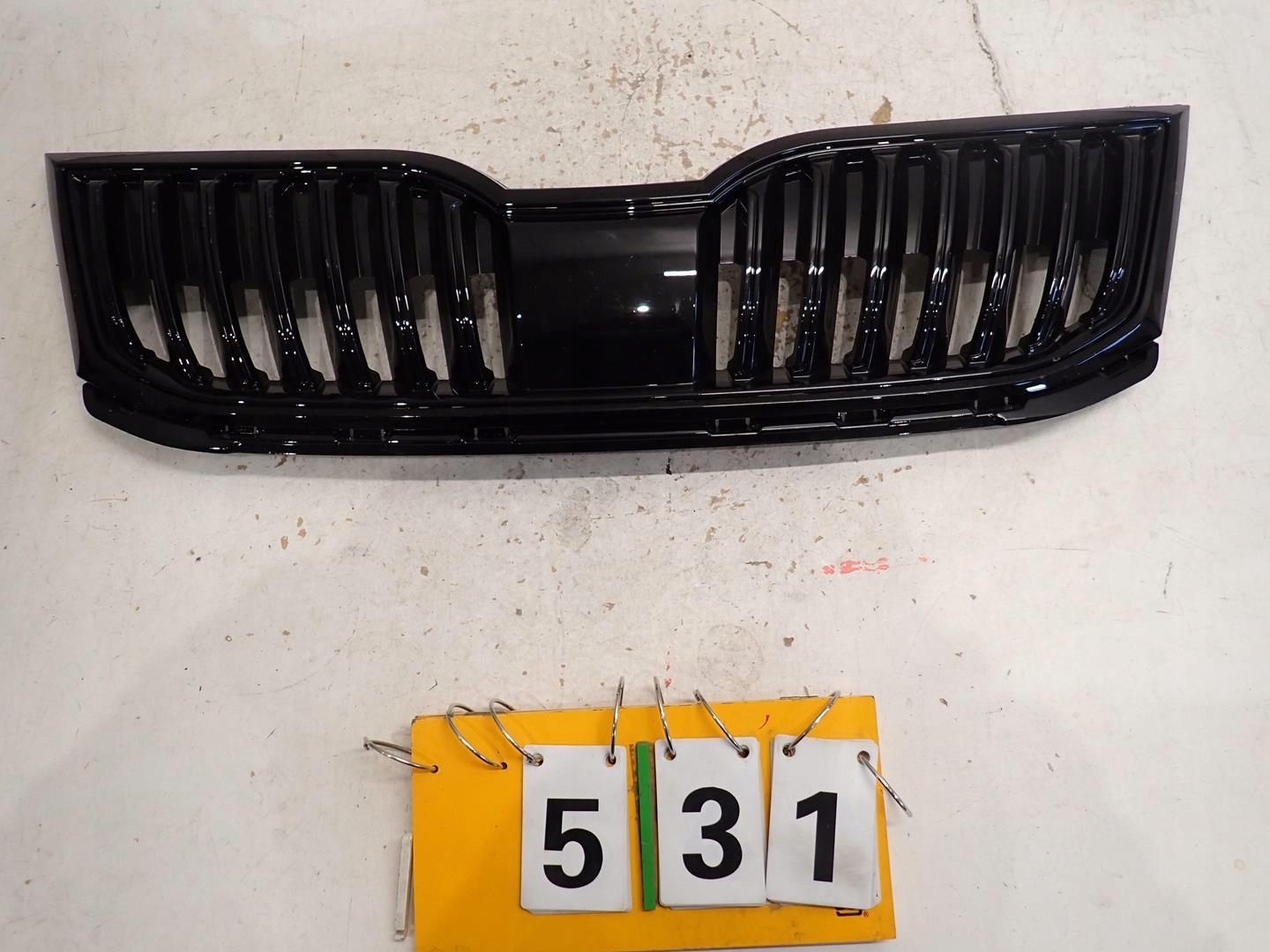 grille SKODA OCTAVIA III LIFT 2016- 5E0853653C