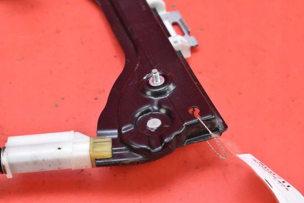 window regulator left front EU 7191117 BMW E93 04-10