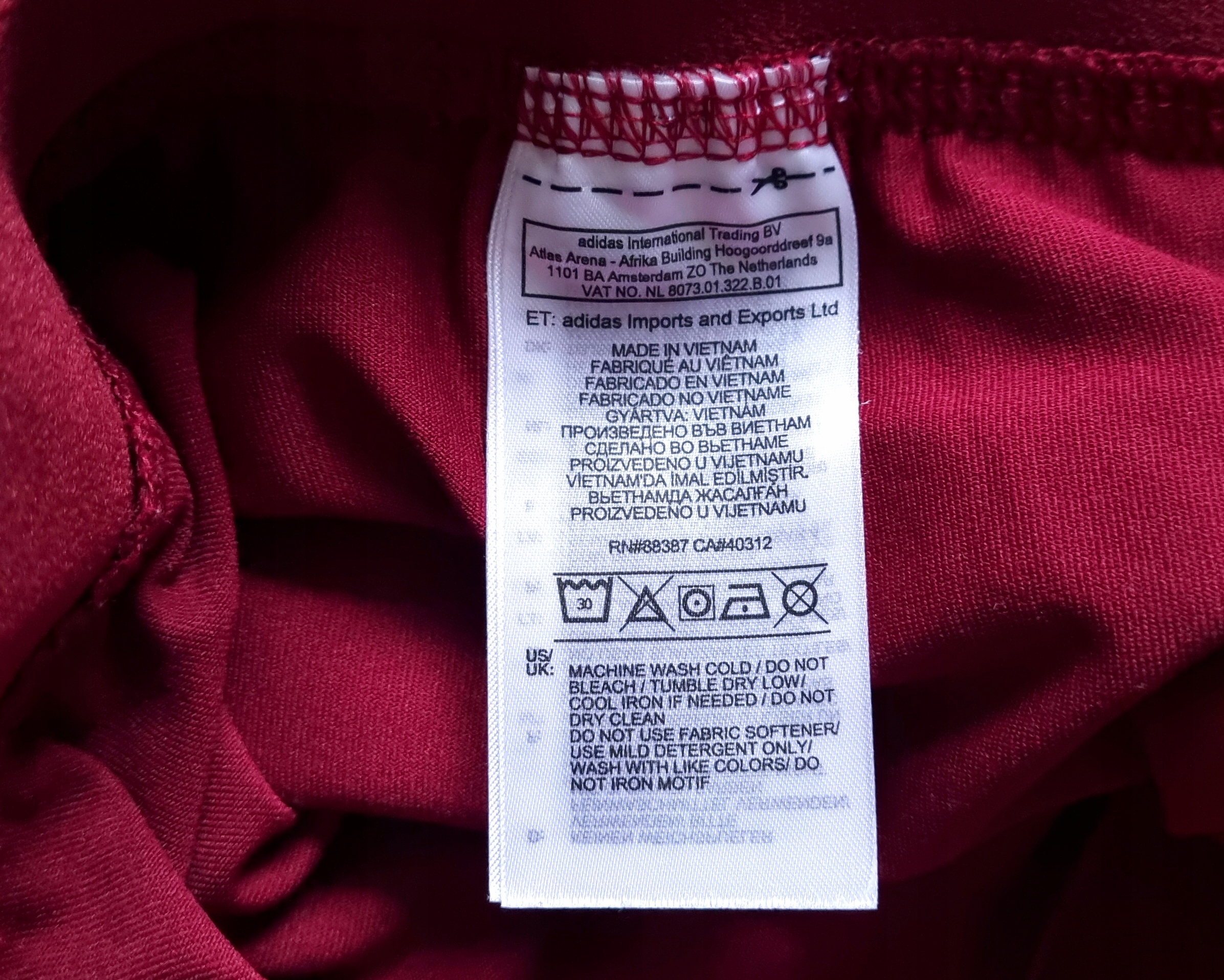 ADIDAS BURGUNDY TENNIS CLUB GIRLS SHORT DZIEWCZĘCE SPODENKI 152 Rozmiar 152