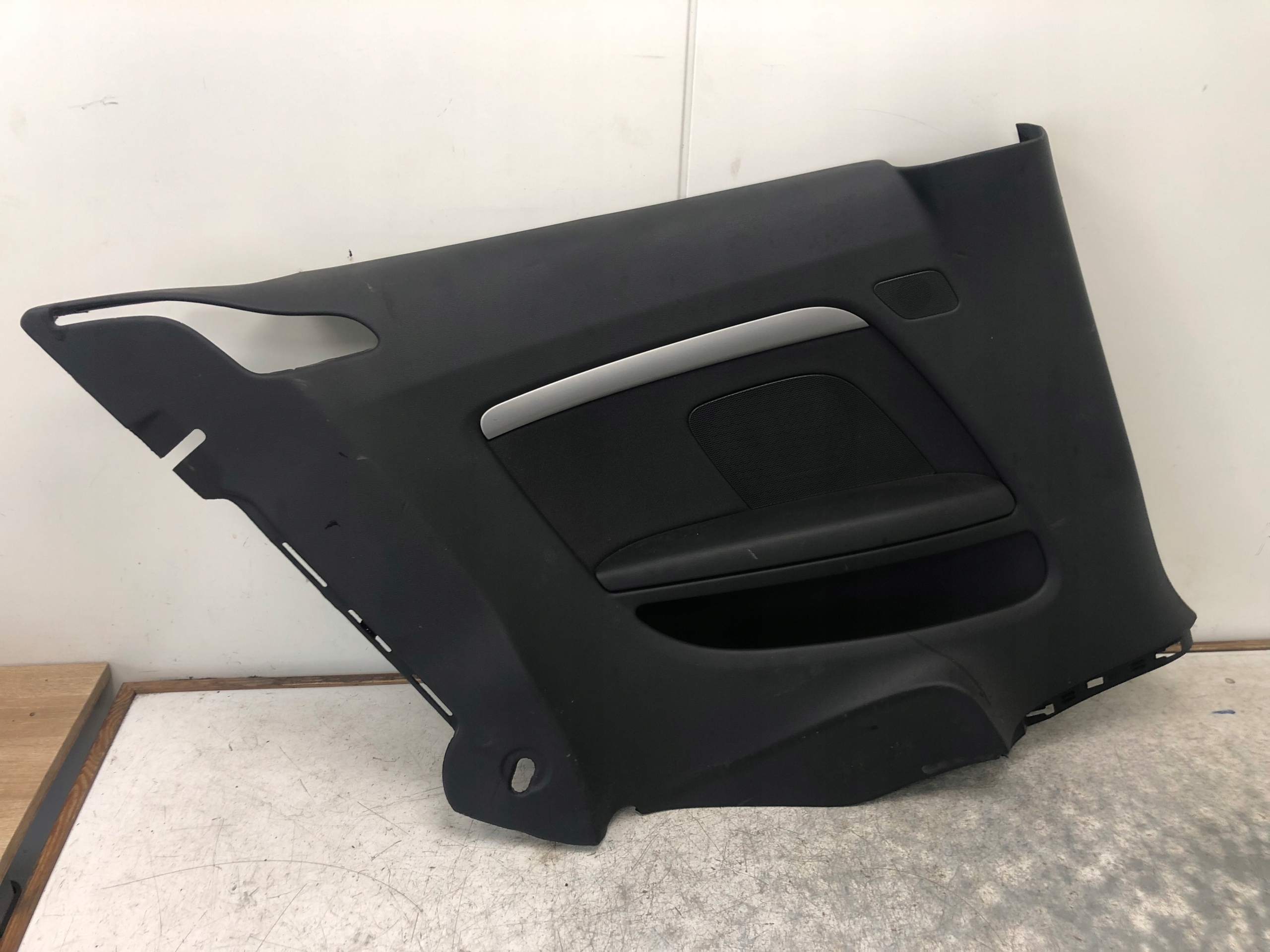 side upholstery left rear part AUDI A5 COUPE 8T0867035