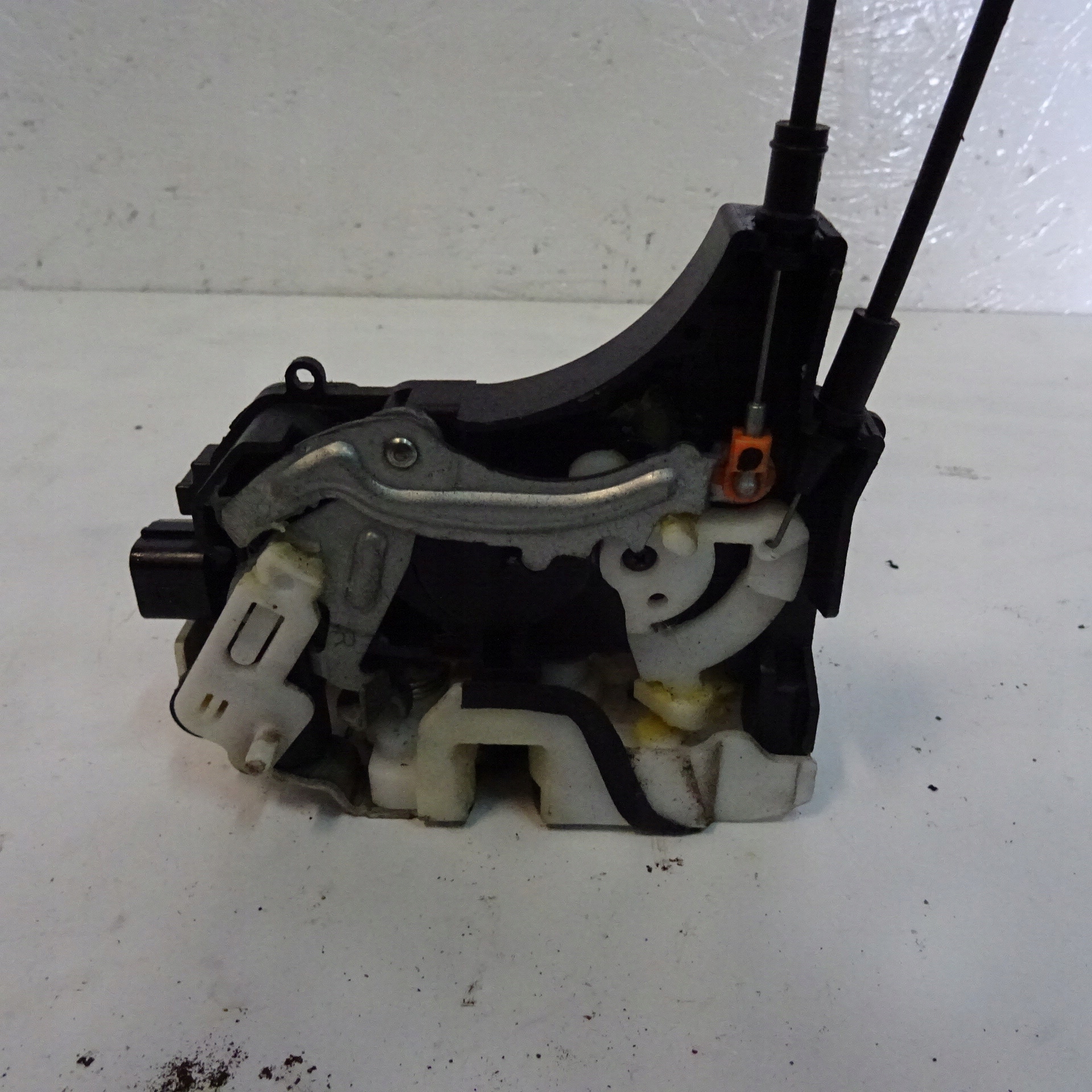 CITROEN C-CROSSER lock door rear part right