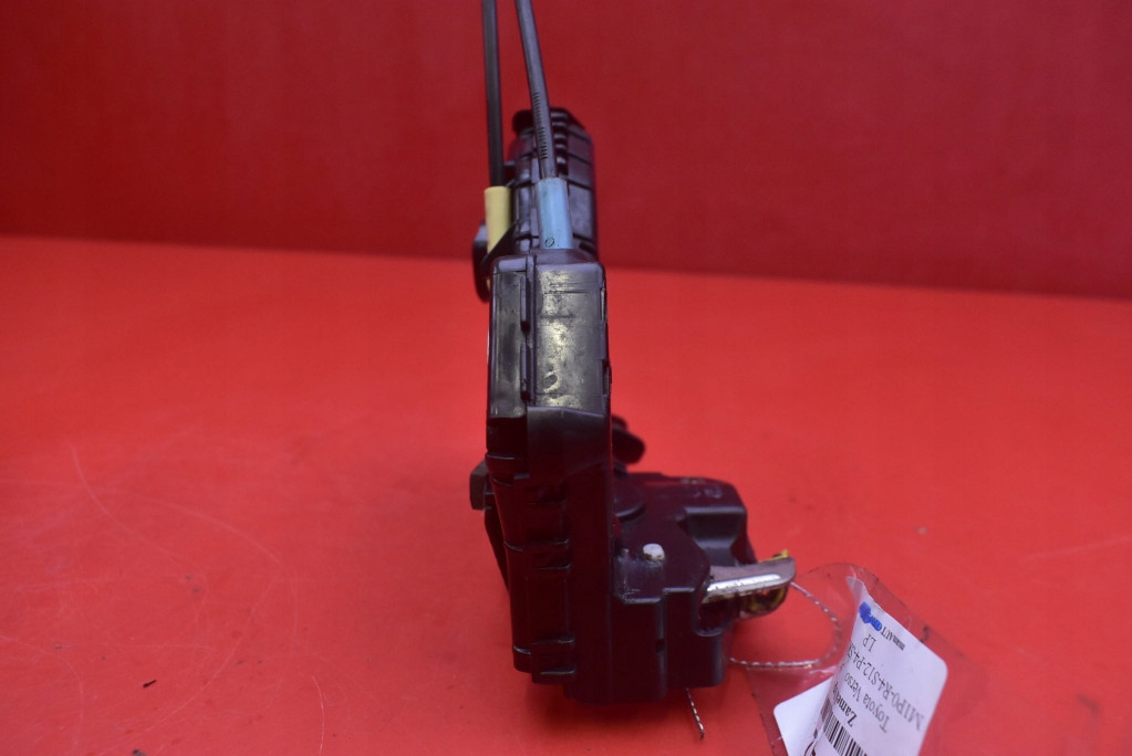 lock door left front front EU TOYOTA VERSO 1 and 09-13