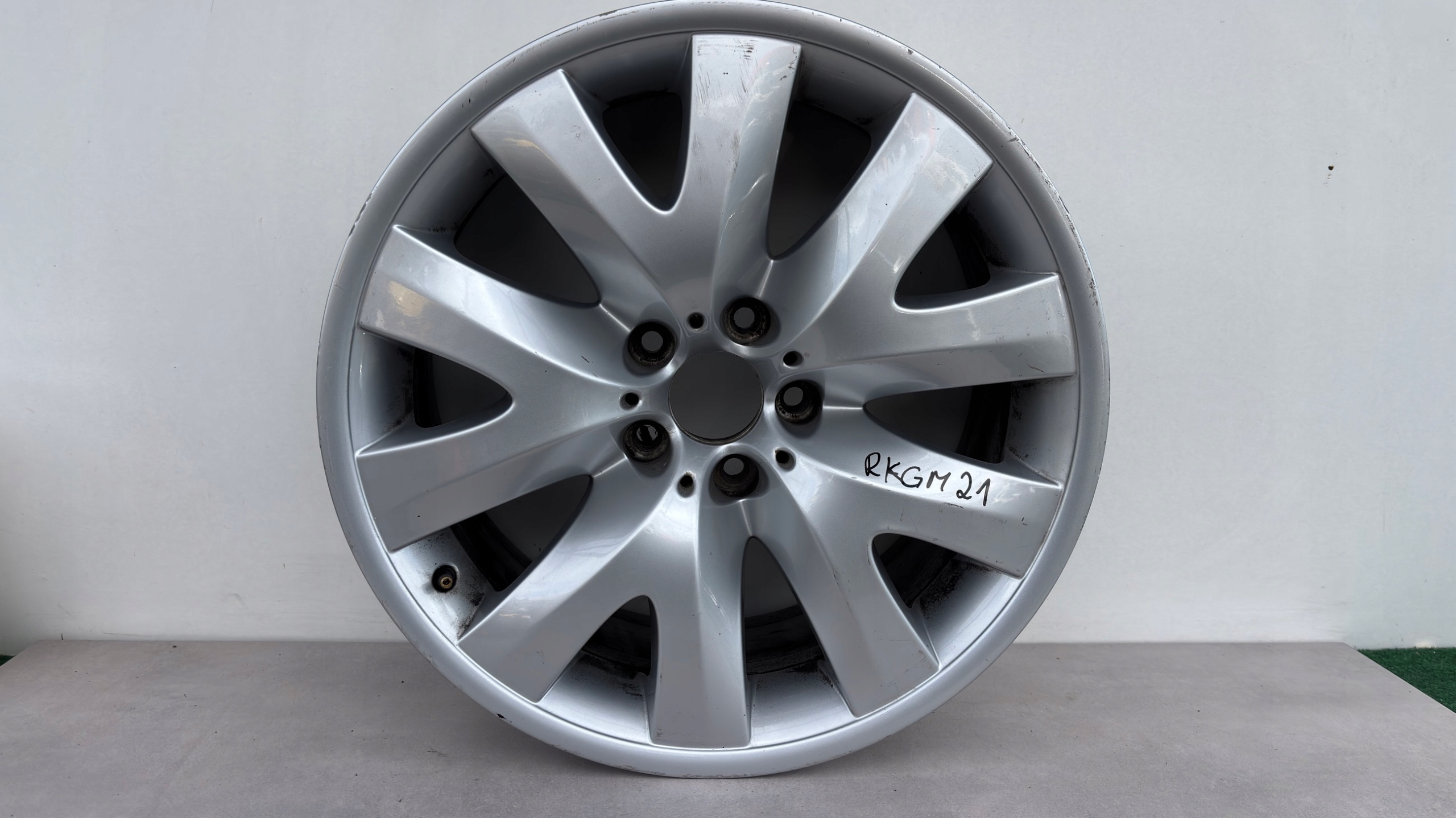 disk disk BMW 7 E65 E66 9JX19 R19 ET24 5X120 6761555 RKGM21