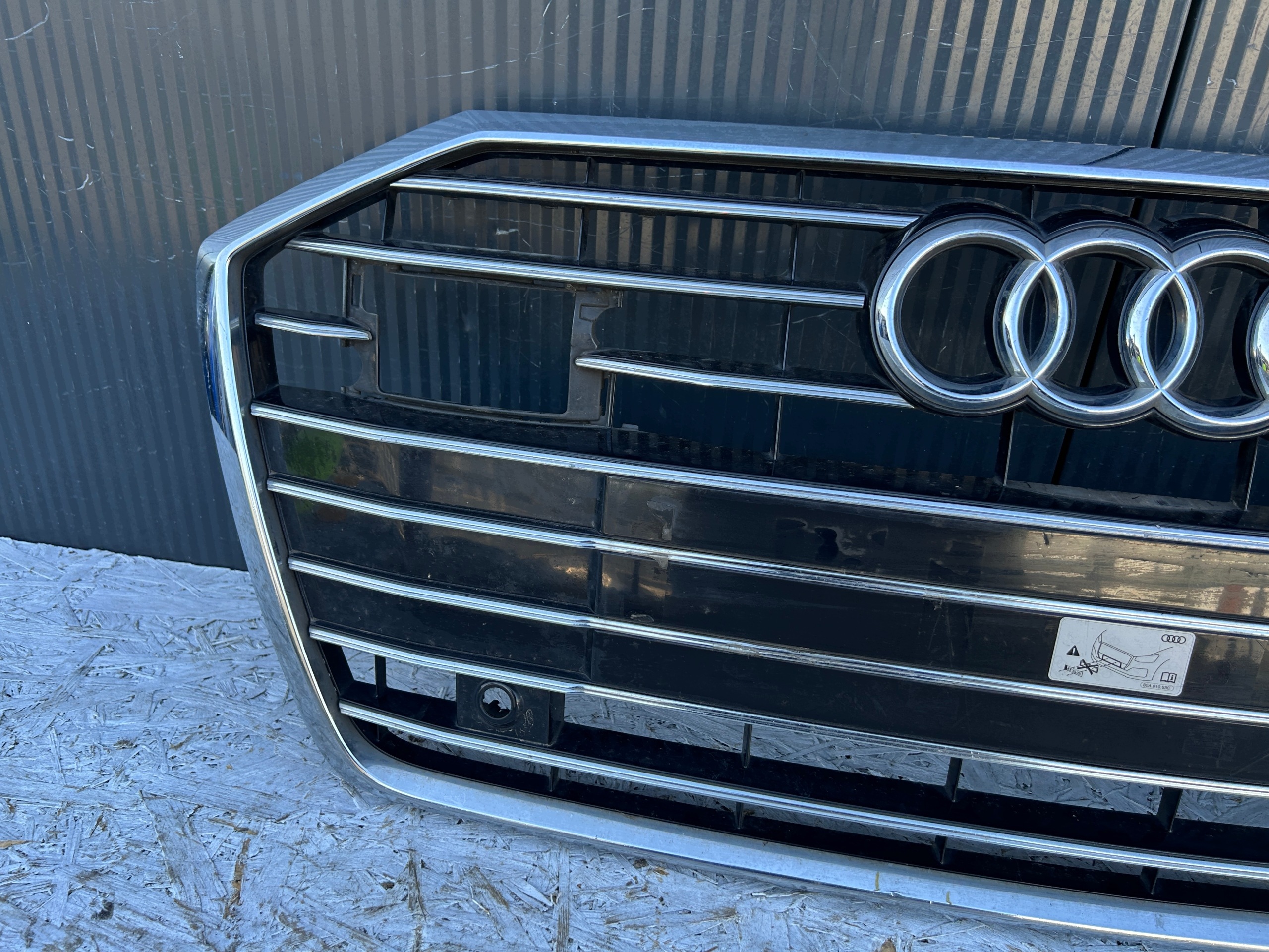 grill grille of a bumper front AUDI A6 C8 4K0853651C
