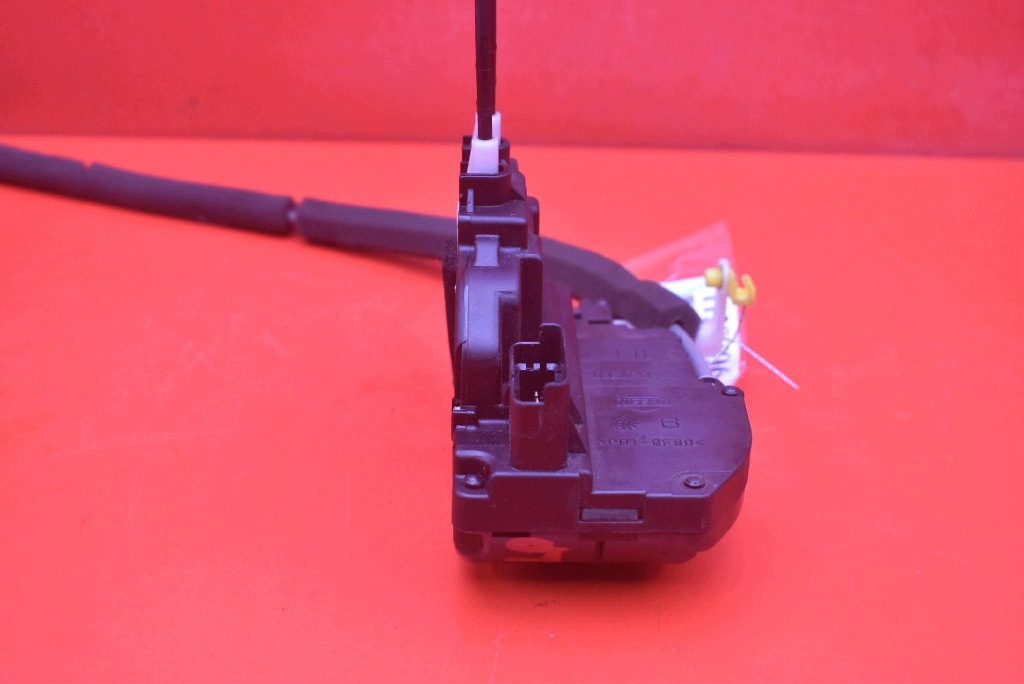 lock door left front front EU NISSAN TIIDA C11 sedan 04-08