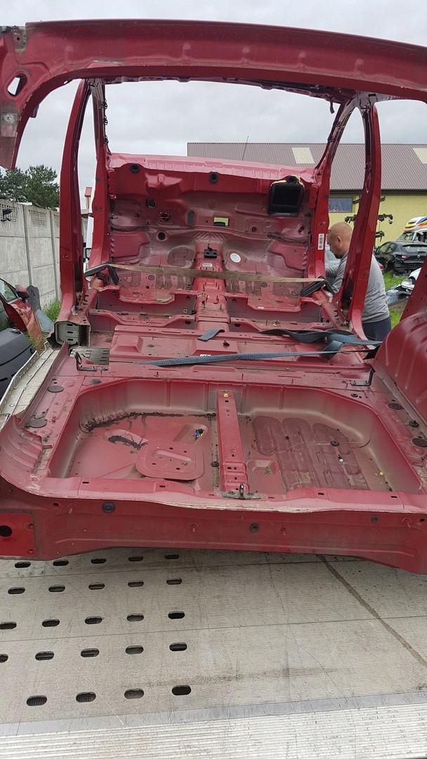 PAS TYLNY WANNA PEUGEOT 5008 I Producent części Peugeot OE