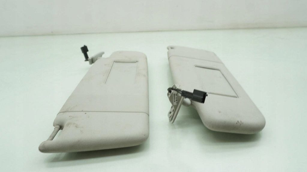 vw Golf V 5 PLUS солнцезащитный козырек комплект 1K0857551N