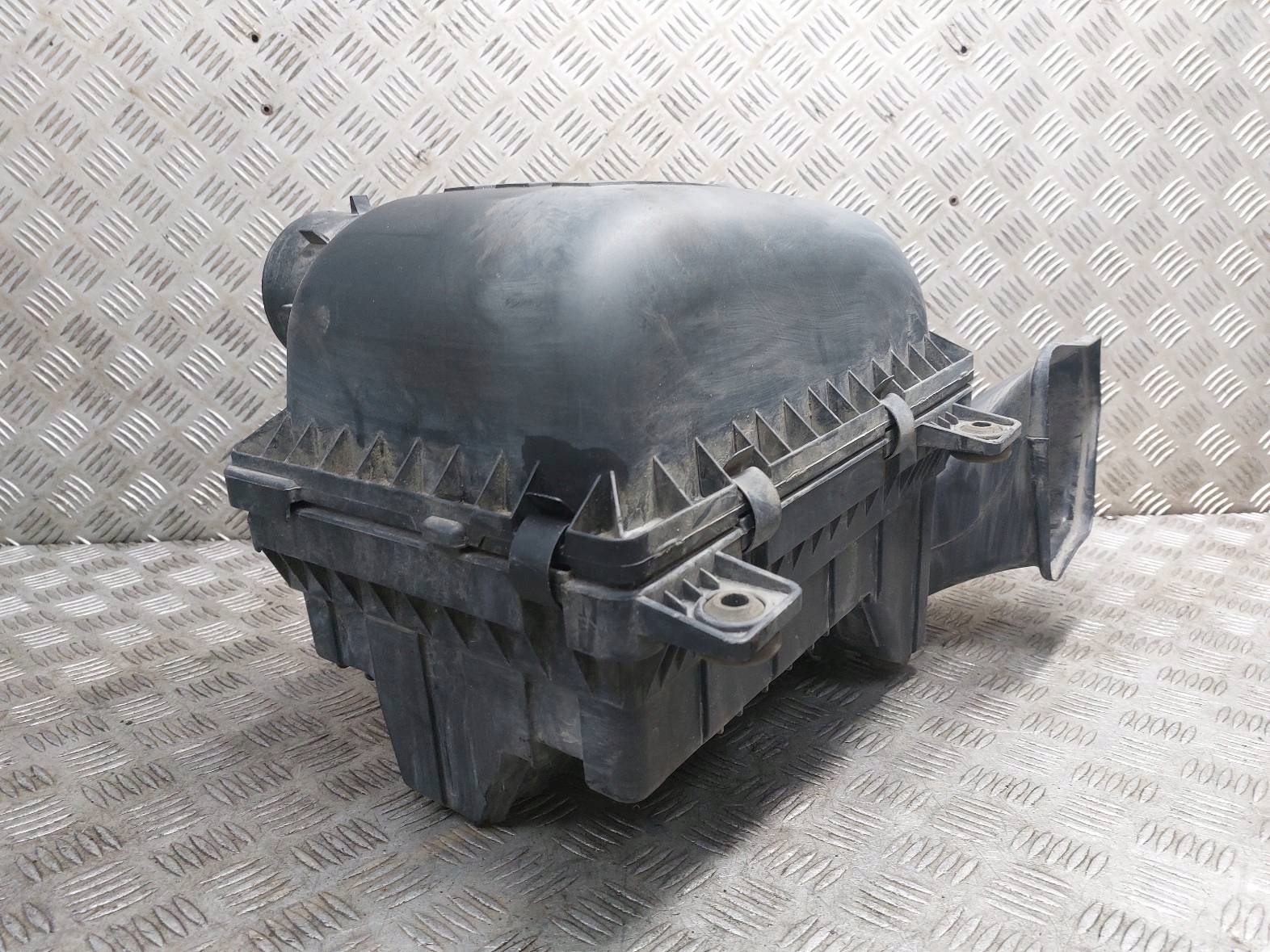 Gehäuse filter luft RAM 1500 und LIFT 5.7 HEMI 13- 53032405AD