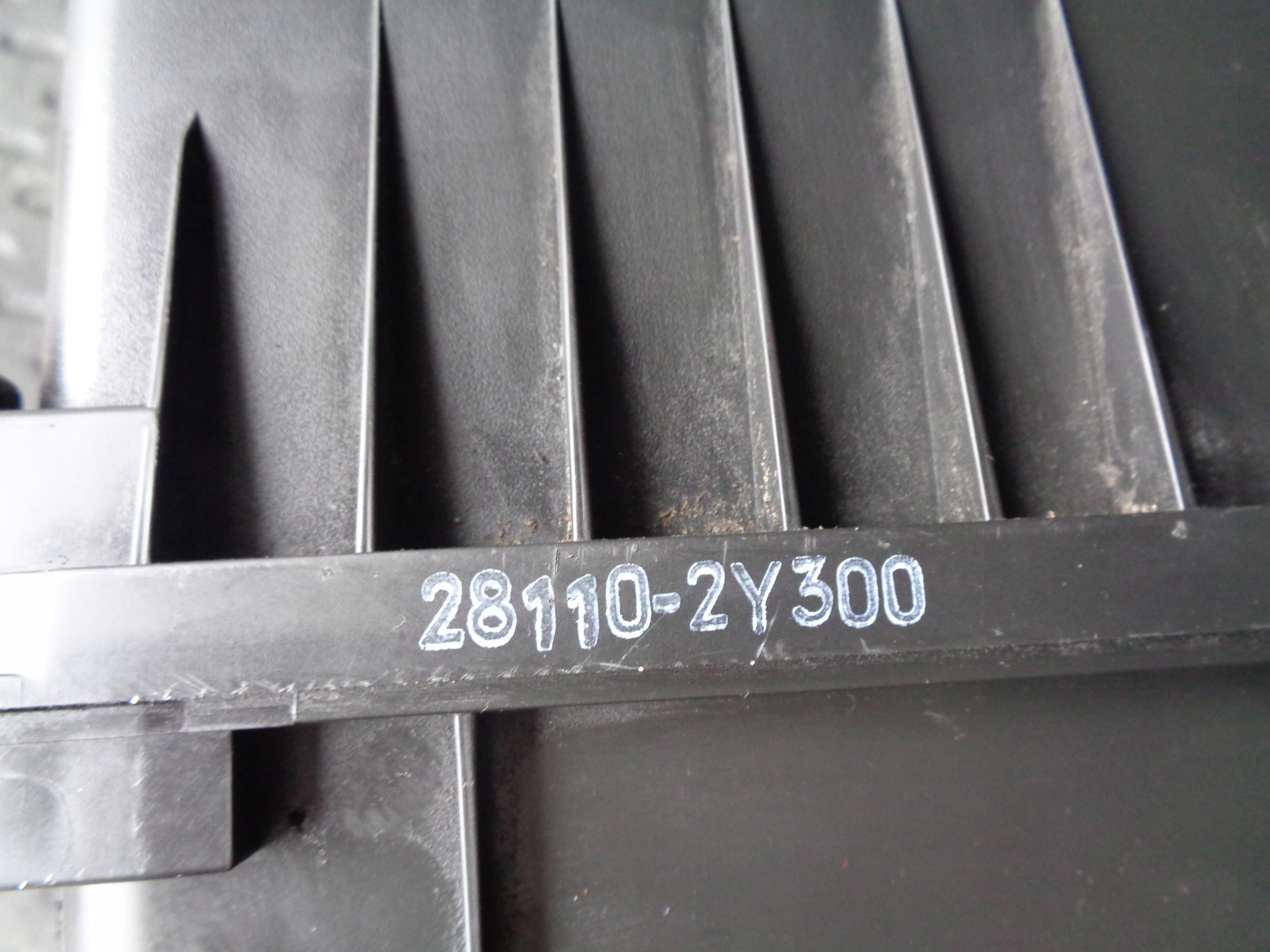 luftfiltergehäuse 28110-2Y300 HYUNDAI IX35 1.7 CRDI