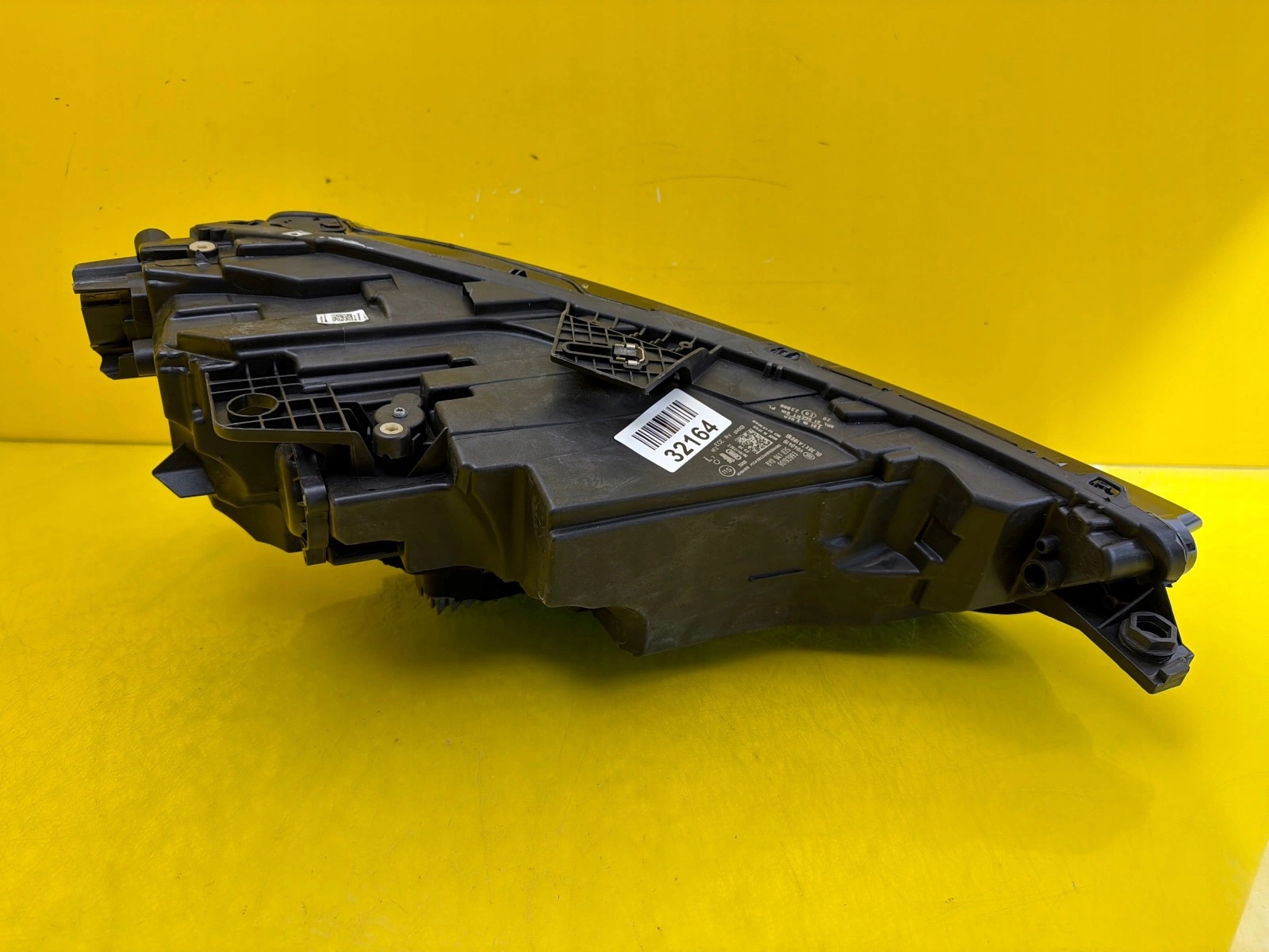 light left Audi A3 8Y Matrix Full Led 8Y0941035