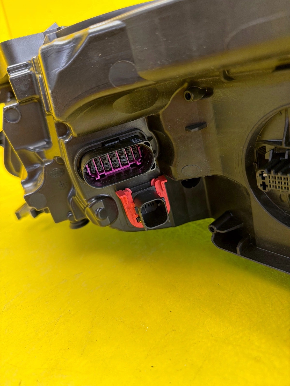light left front Audi A7 C7 Lift Matrix 4G8941035