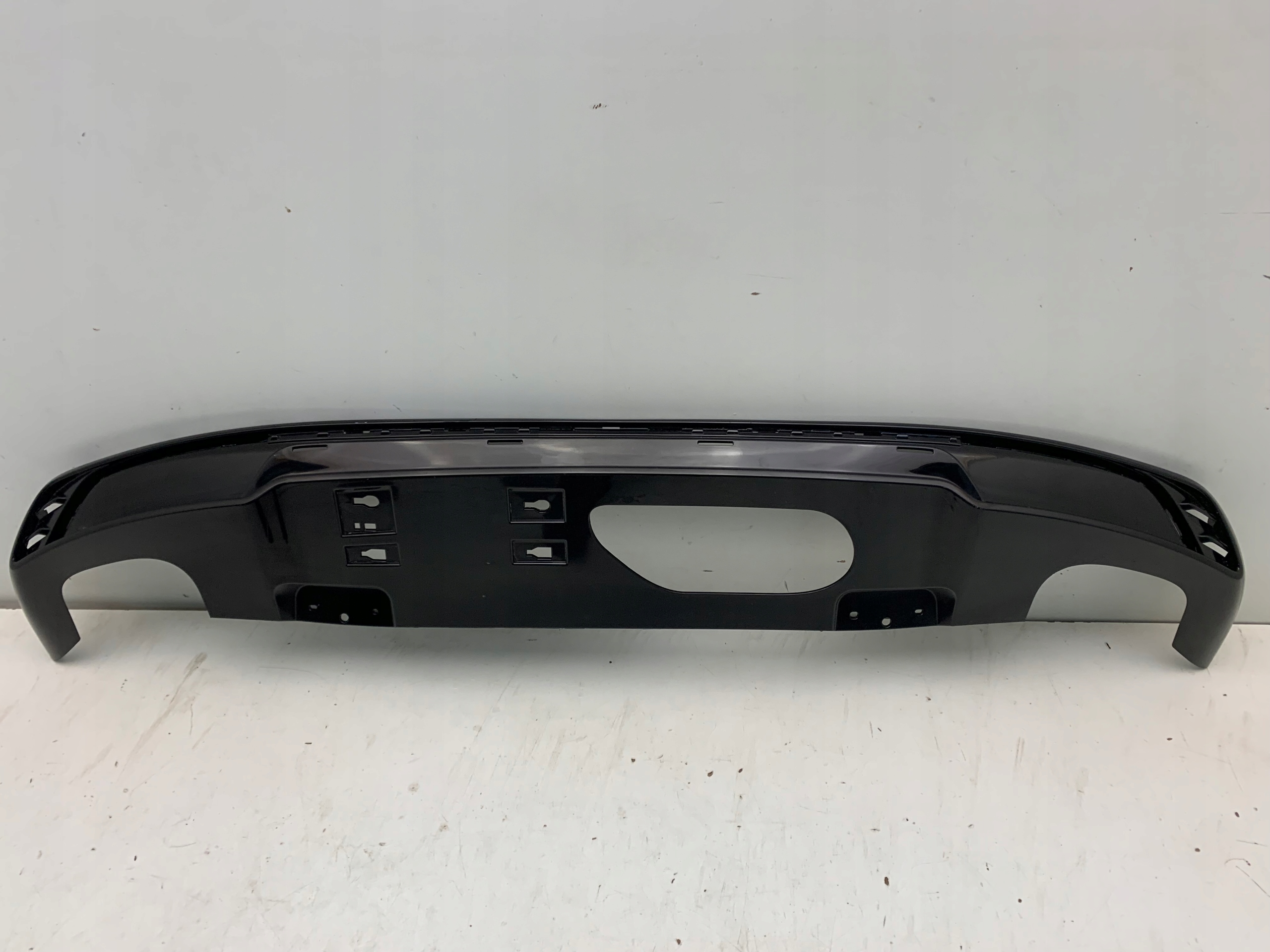 32136019 - VOLVO V90 S90 R диффузор спойлер заднего бампера