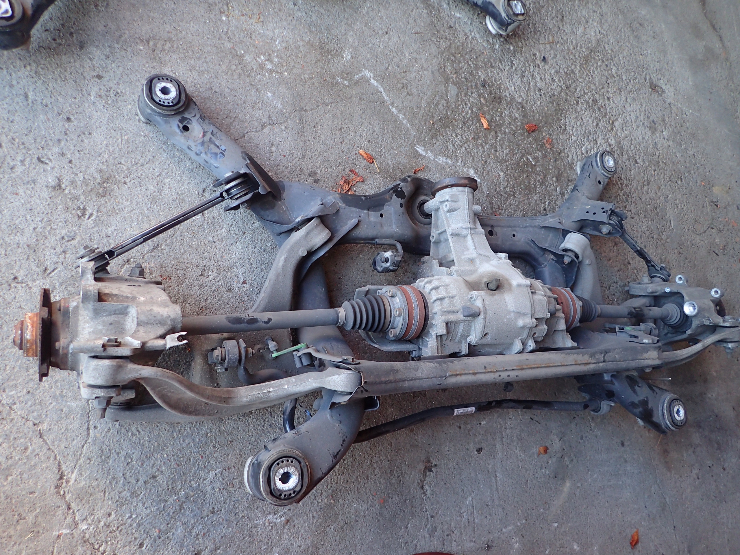 AUDI S8 4H D4 ZAWIESZENIE TYŁ TYLNE ŁAWA WÓZEK