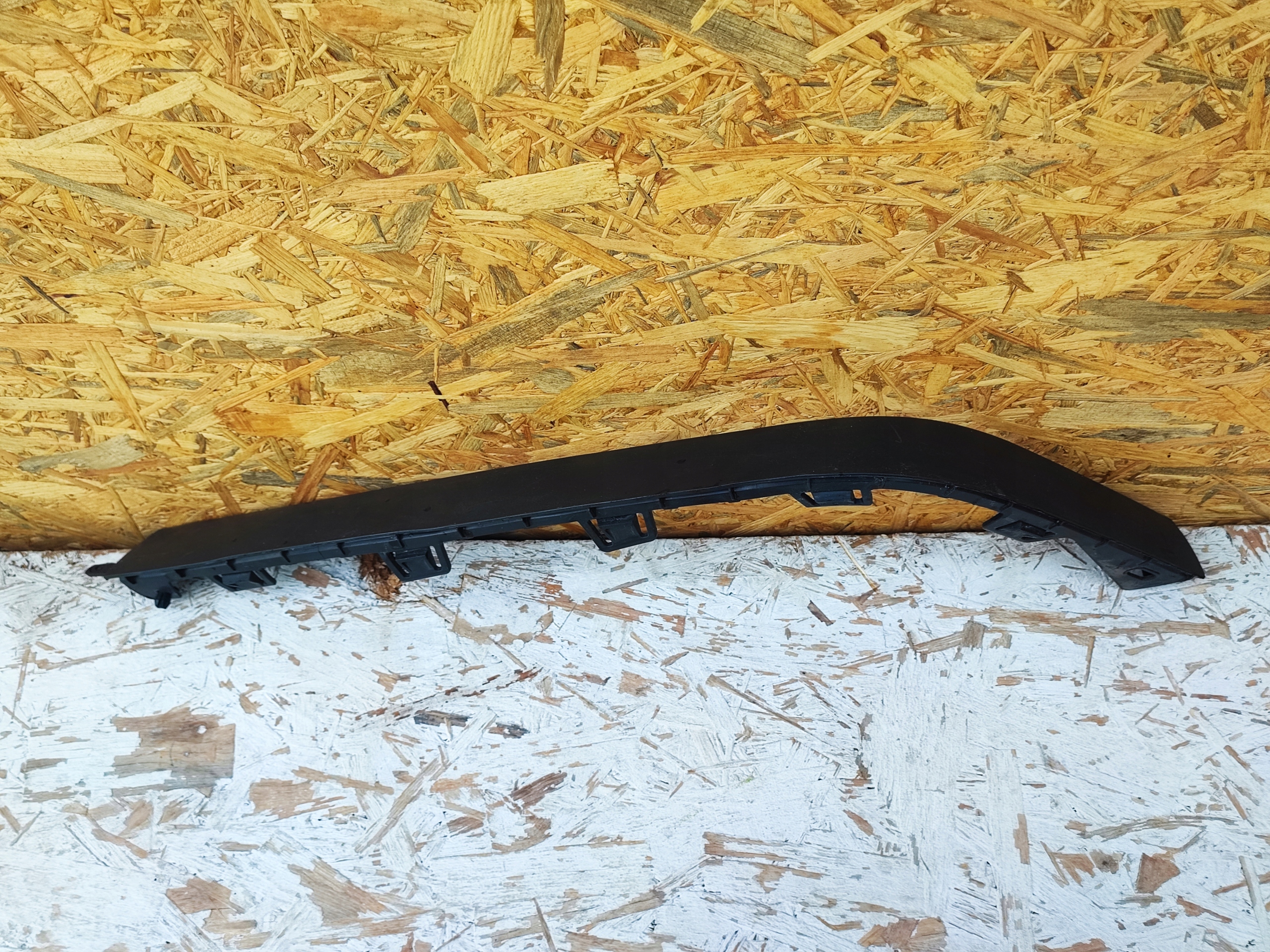 LISTWA SPOILER HOKEJ ZDERZAKA PRAWY PRZÓD CITROEN C3 AIRCROSS 13490023