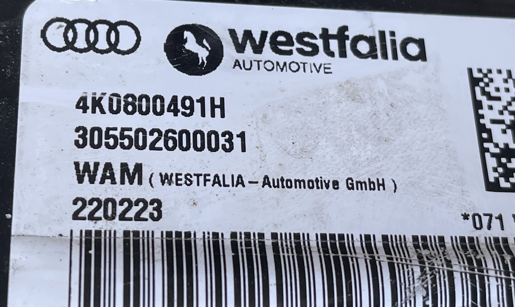 AUDI A6 C8 A7 4K tow SKLADANY electrical OE 4K0800491H
