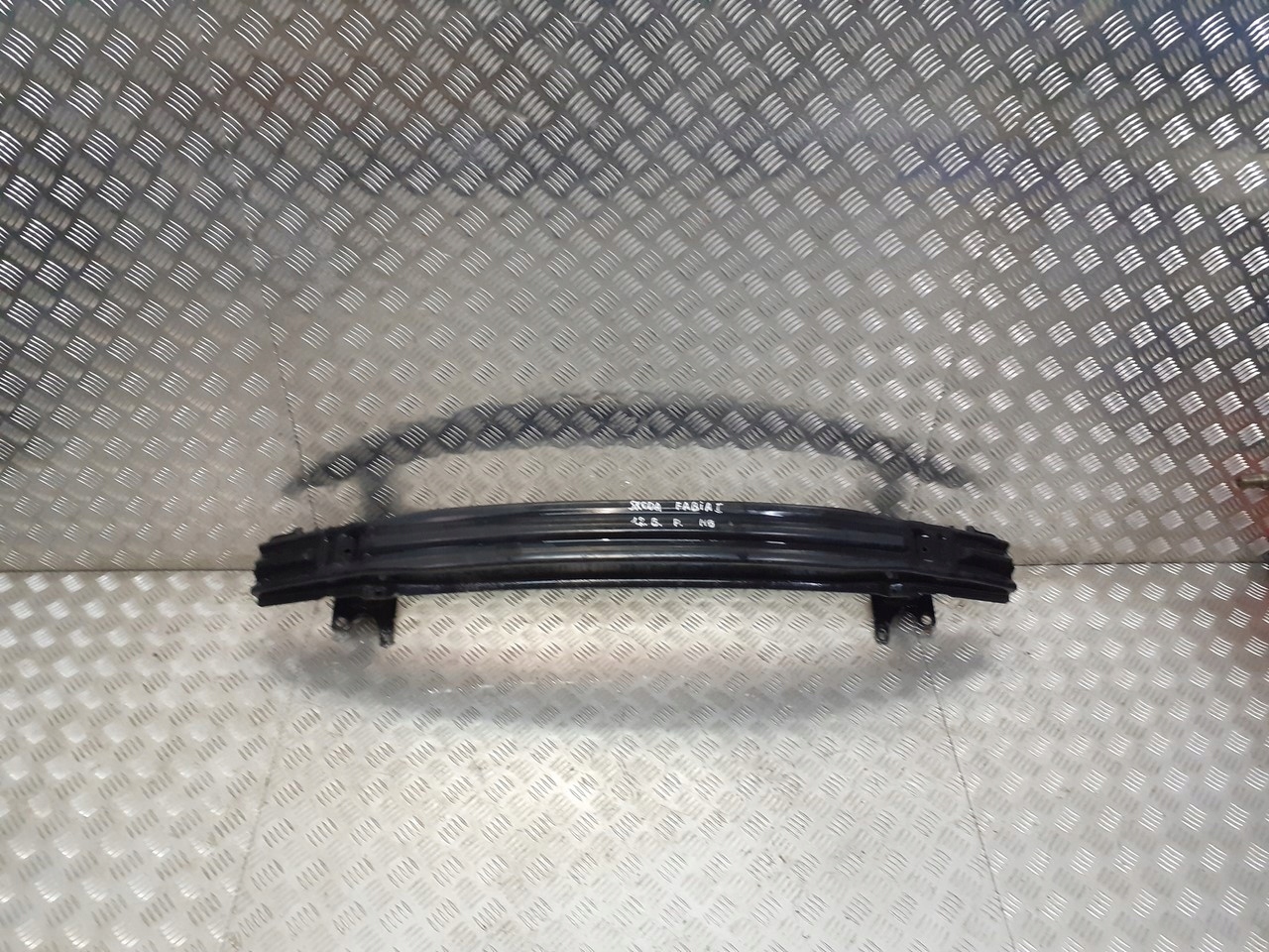 BELKA ZDERZAKA PRZÓD SKODA FABIA I