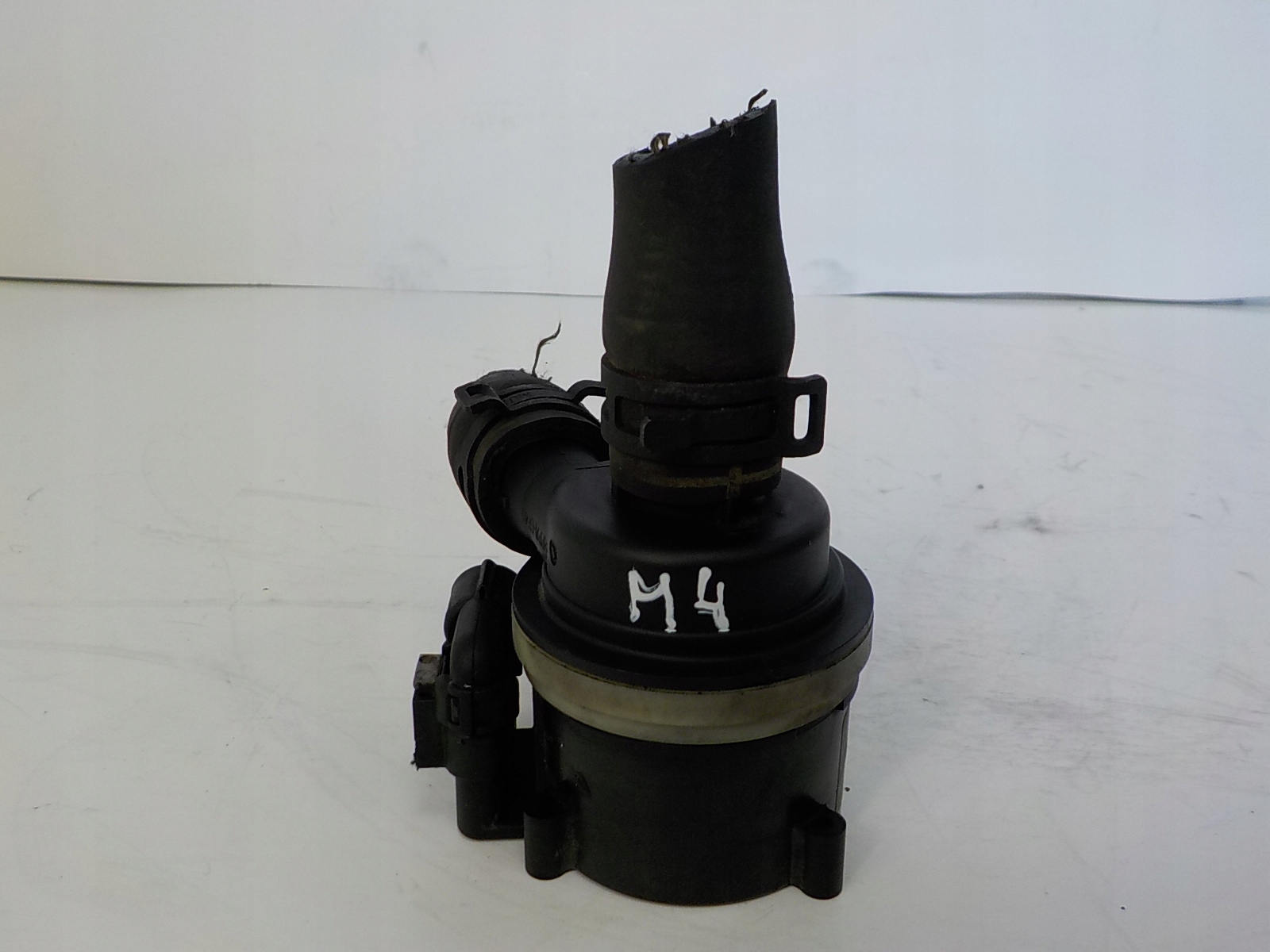 OPEL ASTRA J water pump 13346941