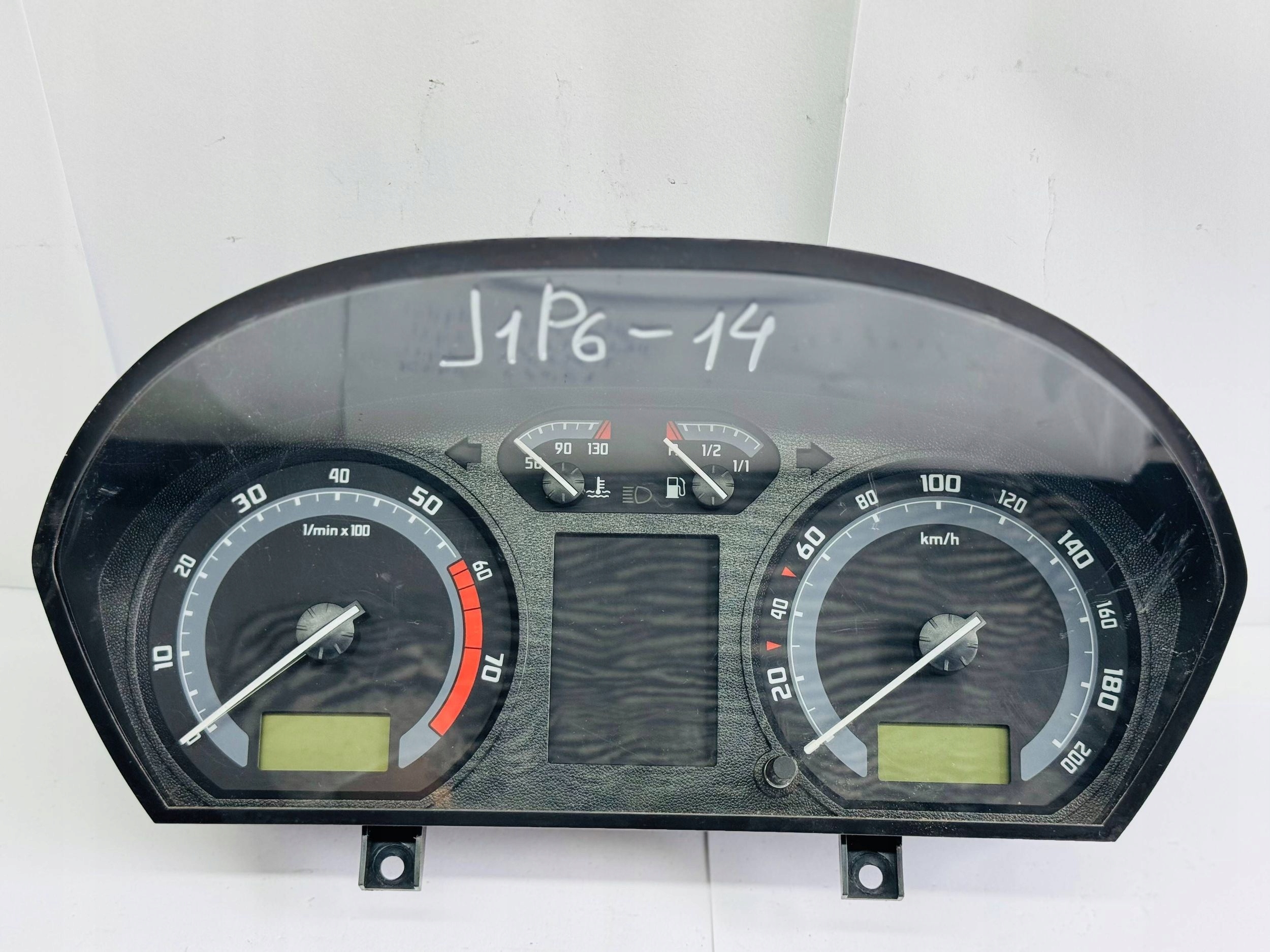 SKODA FABIA and 1.2 12V dials 88311298