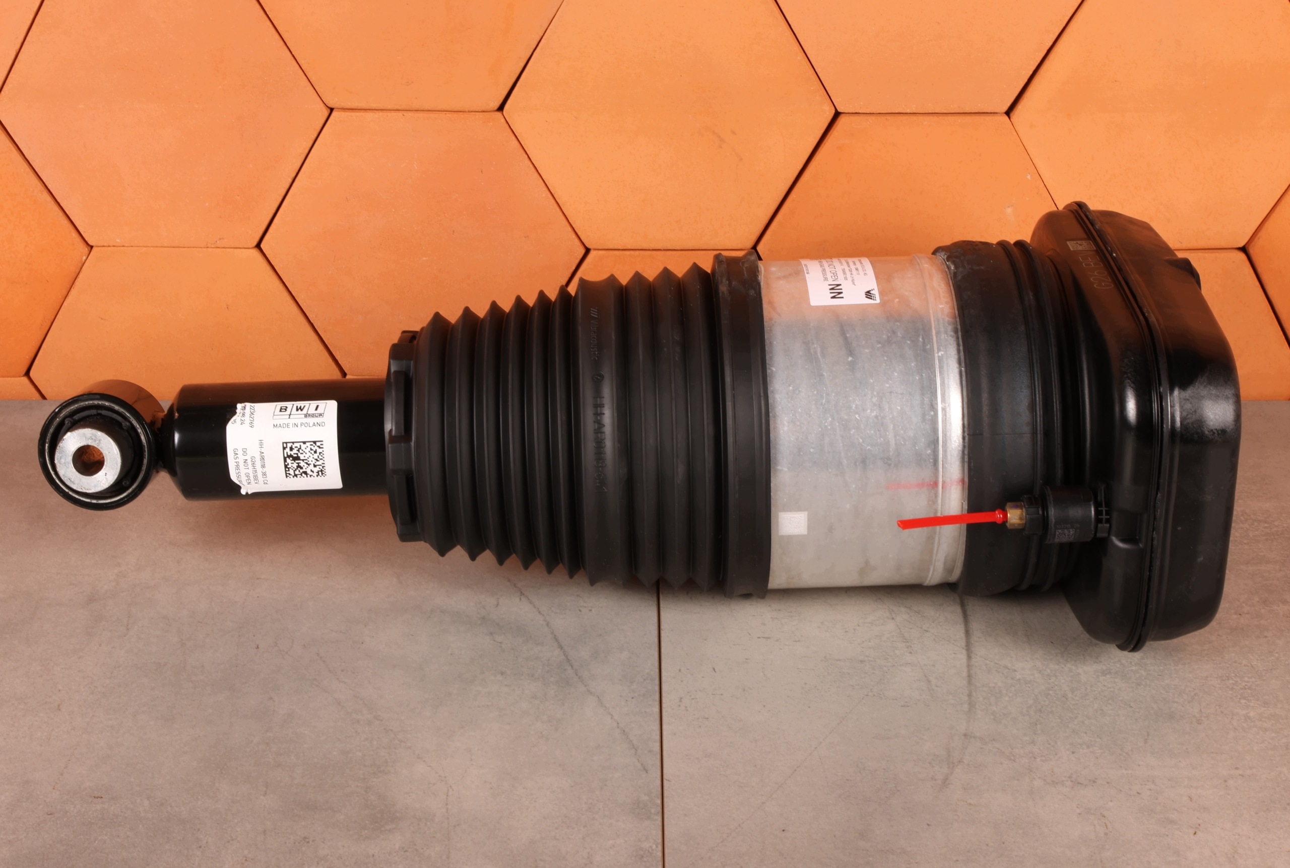 BMW i4 G26 eDrive35 eDrive40 shock absorber pneumatic left rear 5A5BE15