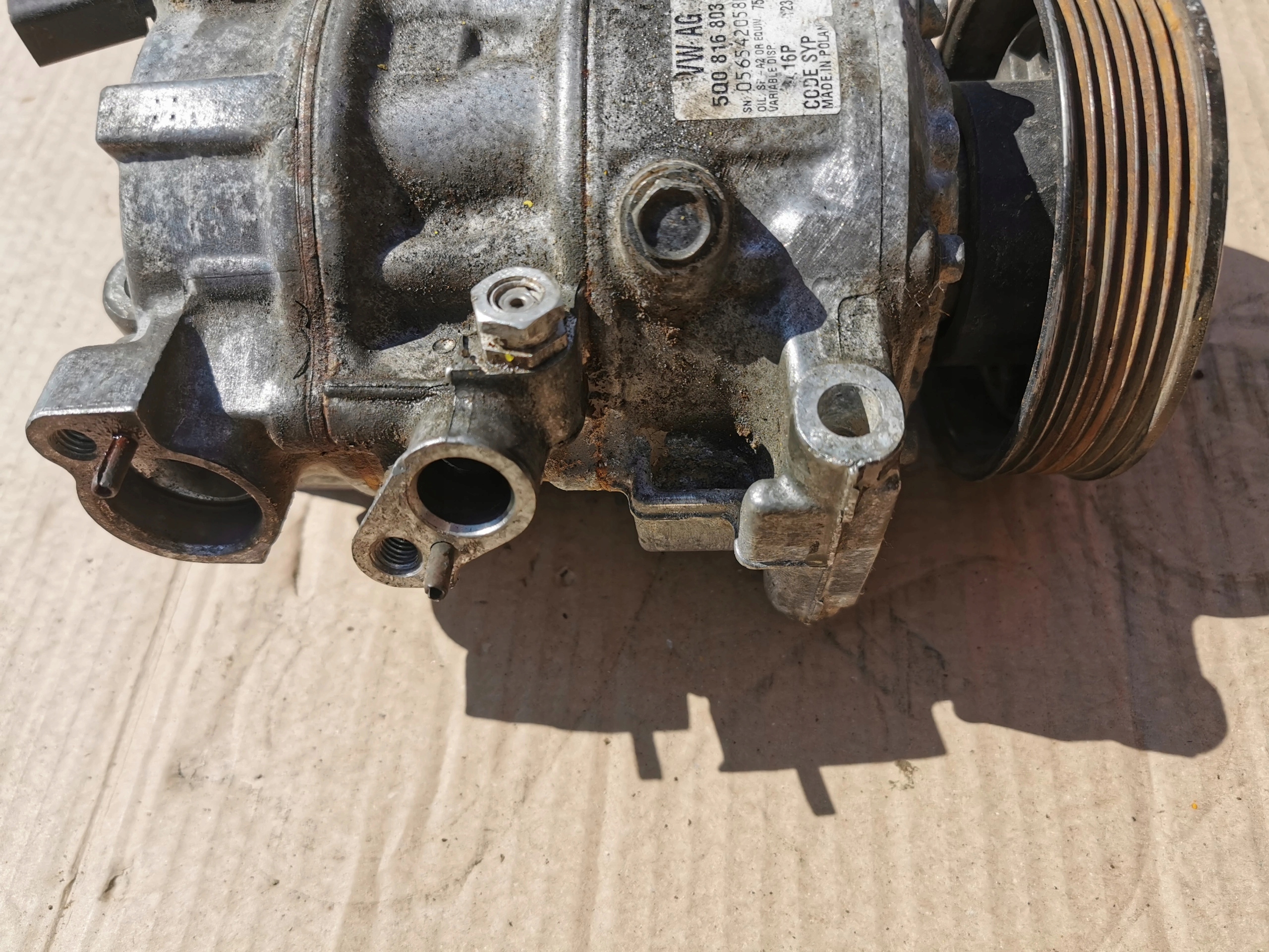 VW CADDY 1.6 TDI DFSD 5Q0816803F kompresor klimatizaci
