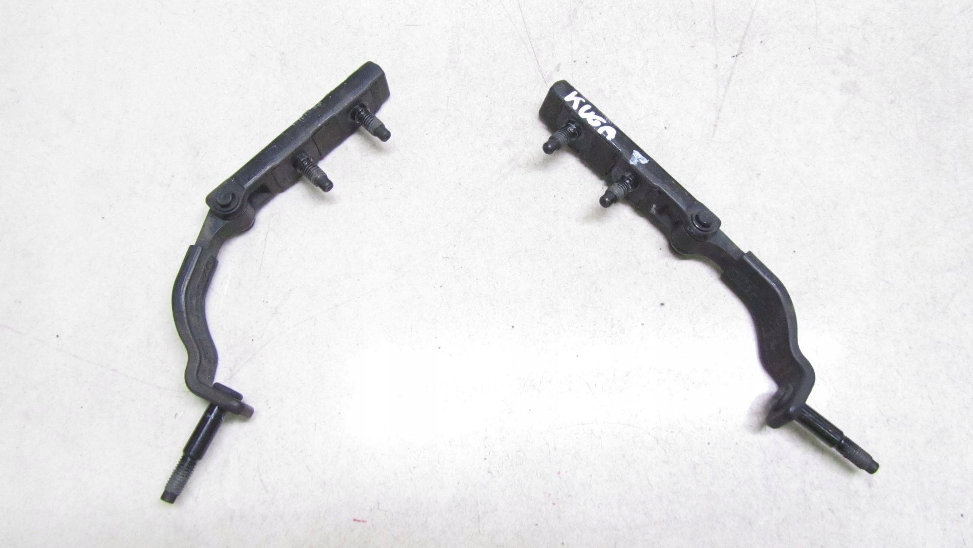 166/313 - FORD KUGA MK1 ПЕТЛЯ КРИШКИ БАГАЖНИКА KPL 08-12 313