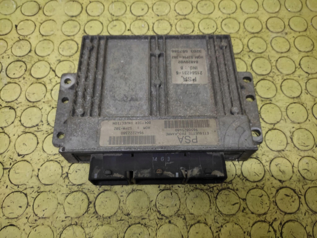 PEUGEOT PARTNER control unit of the engine 9650825480