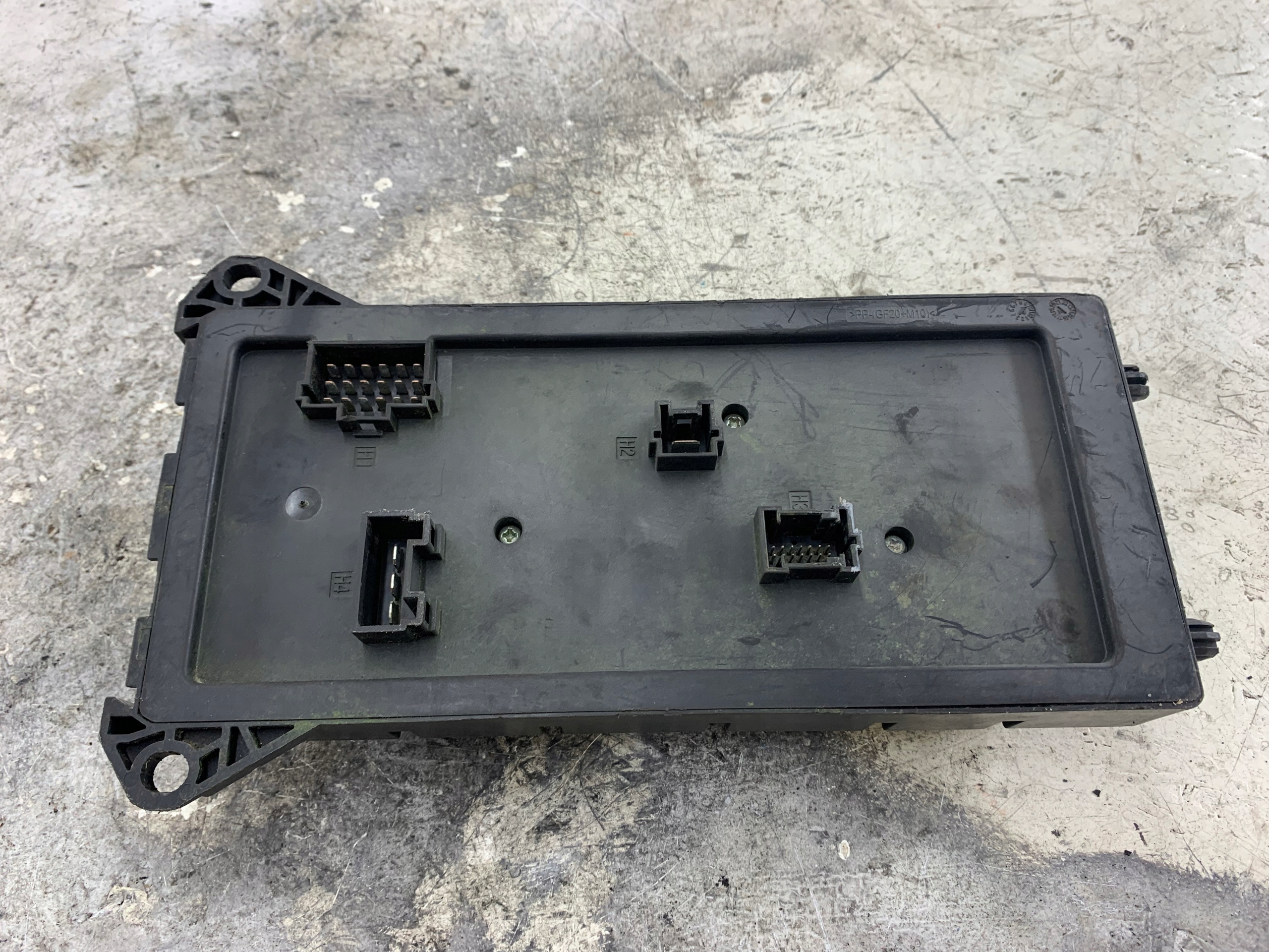 VW CRAFTER und SPRINTER 906 Kasten der Sicherungen A9065454701