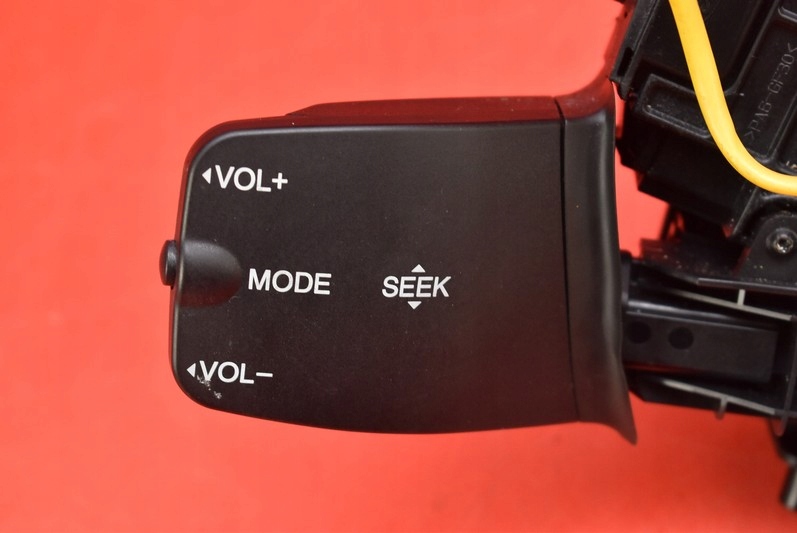 commande levier commodo sous volant PAJAK 4M5T-13N064-FH FORD FOCUS MK2 3D 04-08