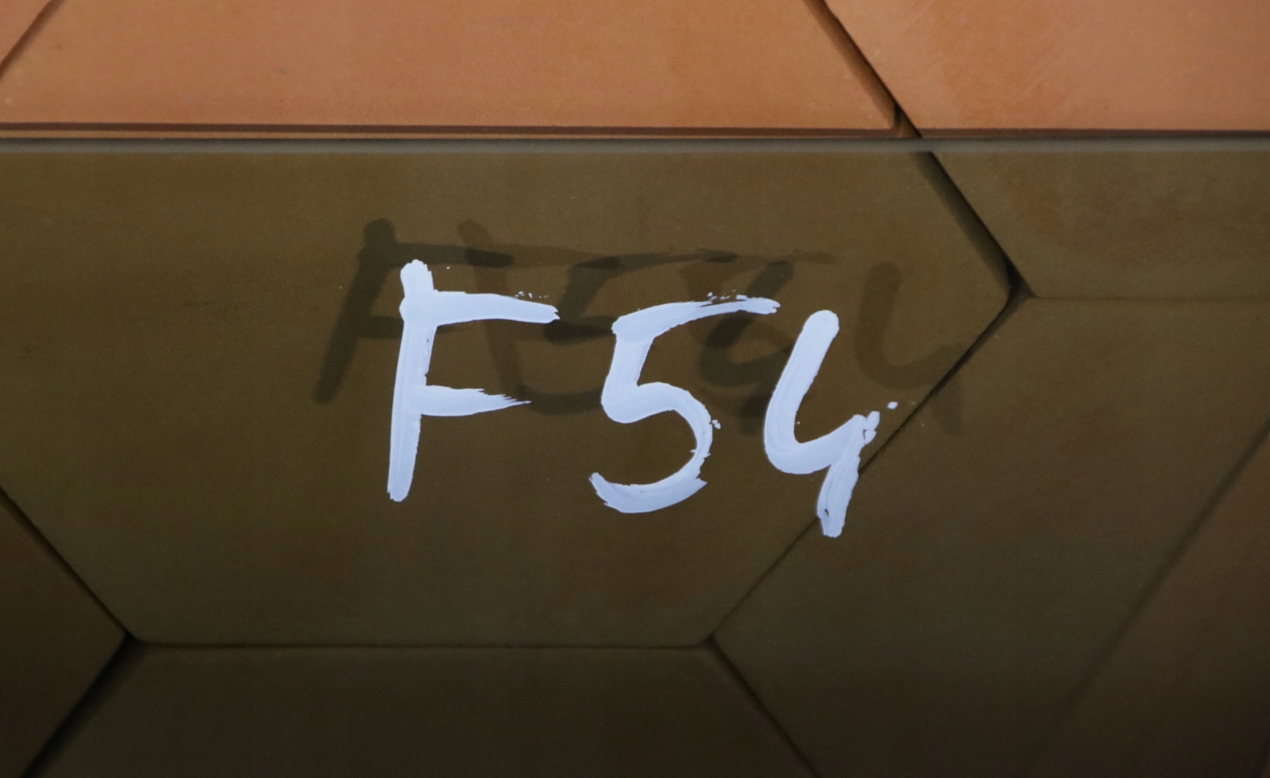 MINI F54 SZYBA BOCZNA DRZWI LEWY PRZOD 2019 r Installation side Left front