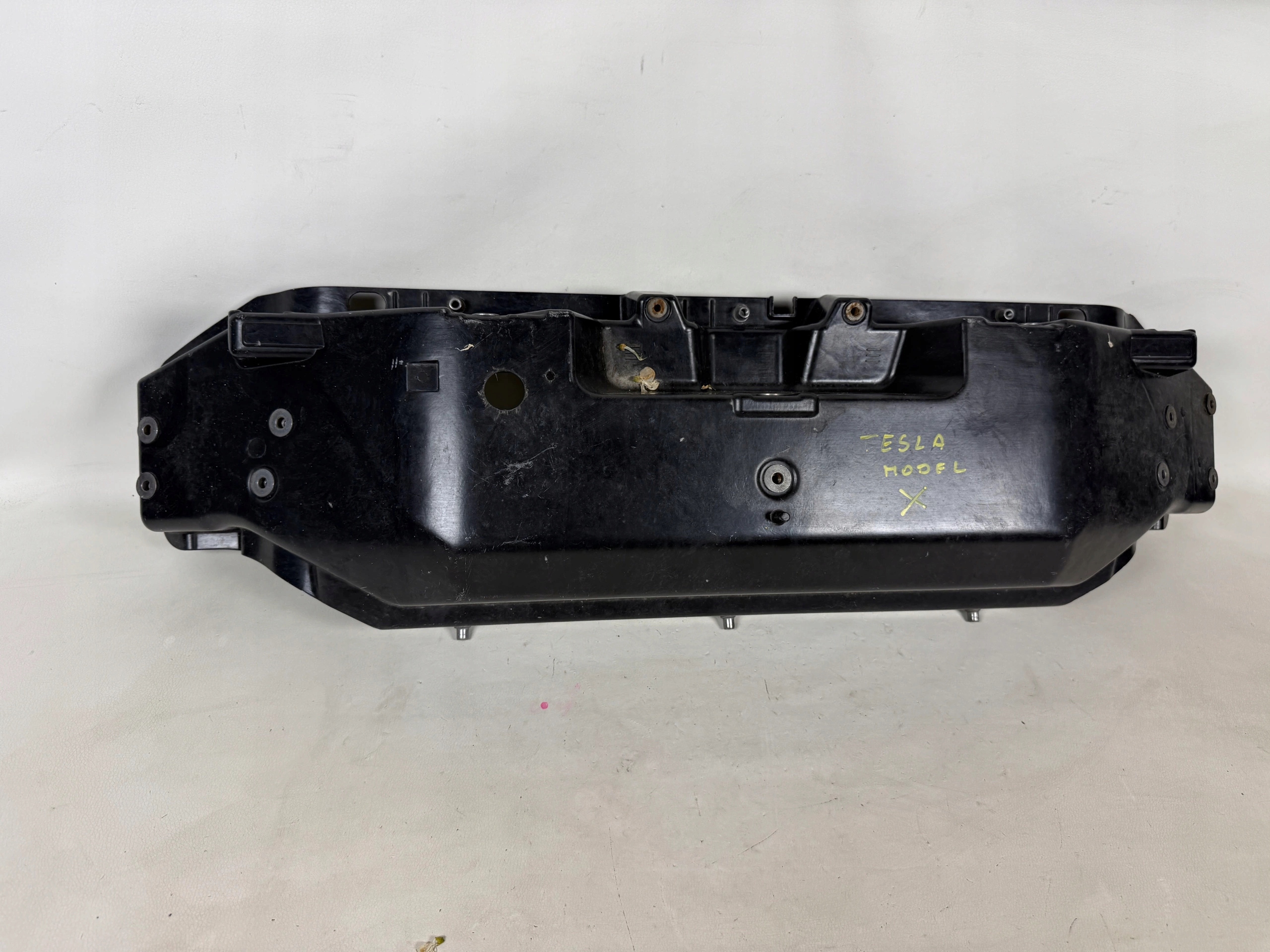 Tesla X Model X 15- bar, wall front 1035176-00-D