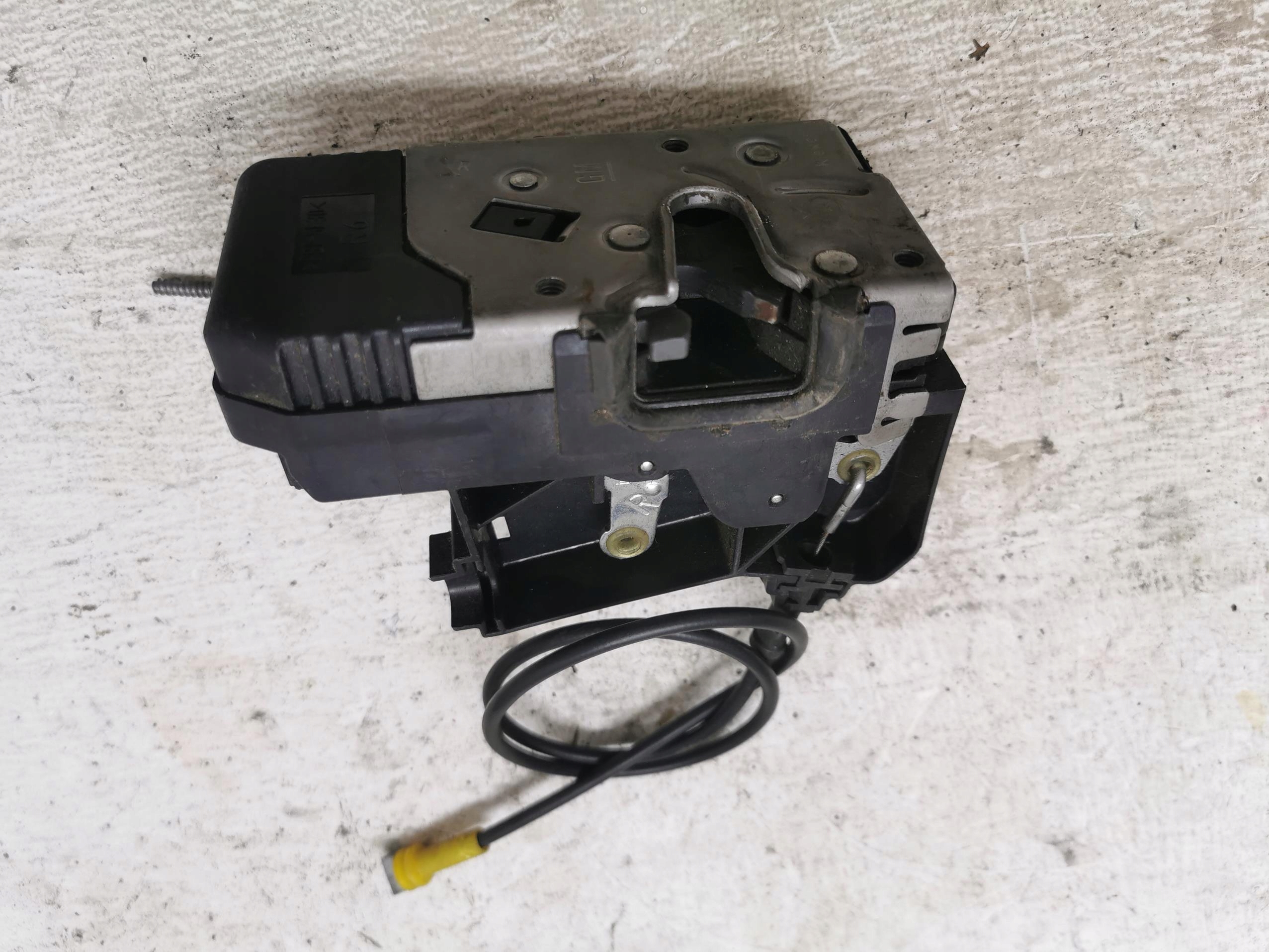 lock door right front RENAULT TRAFIC 01-06