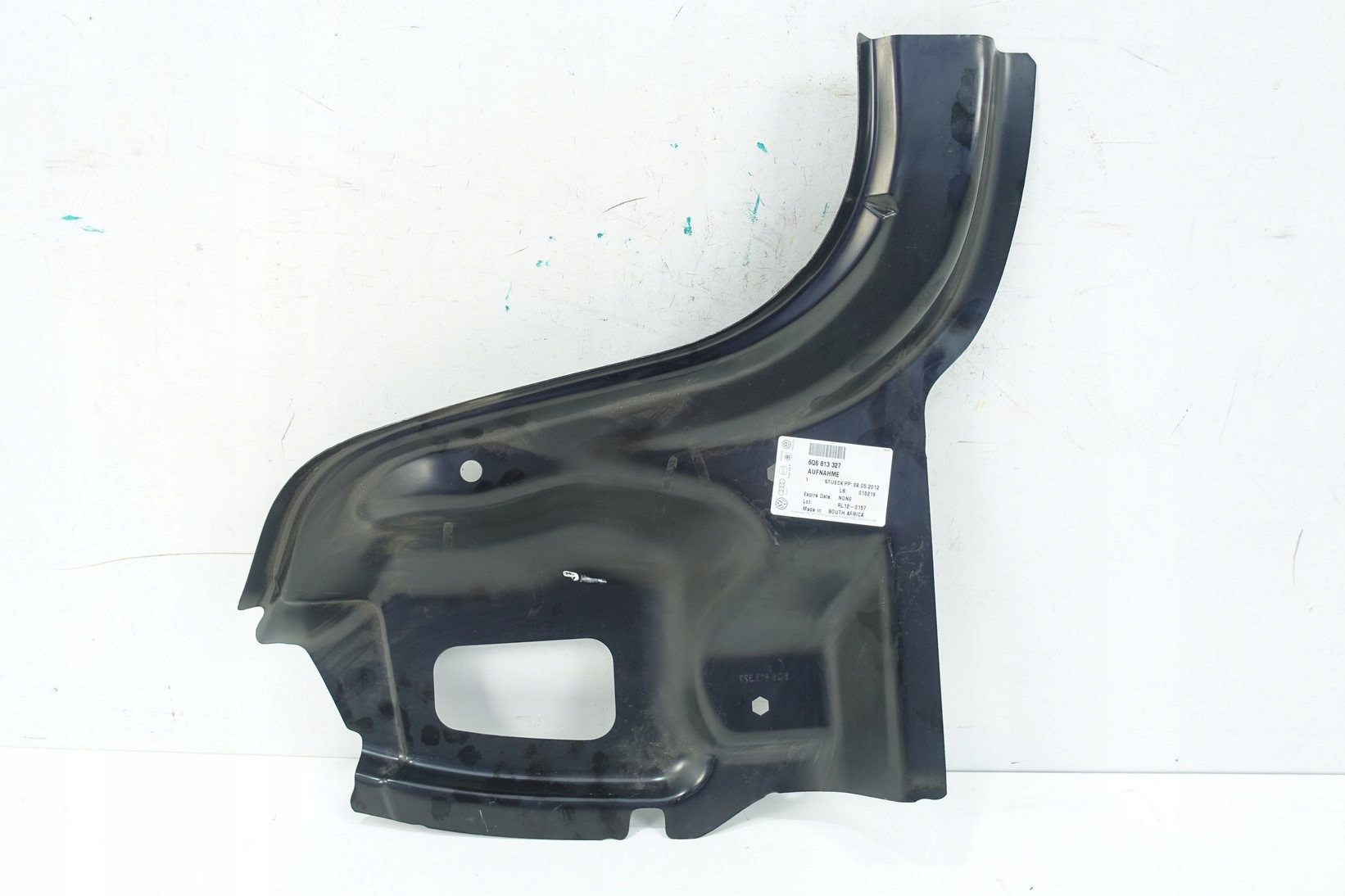 pillar OKULAR left rear part VW POLO IV 6Q6813327