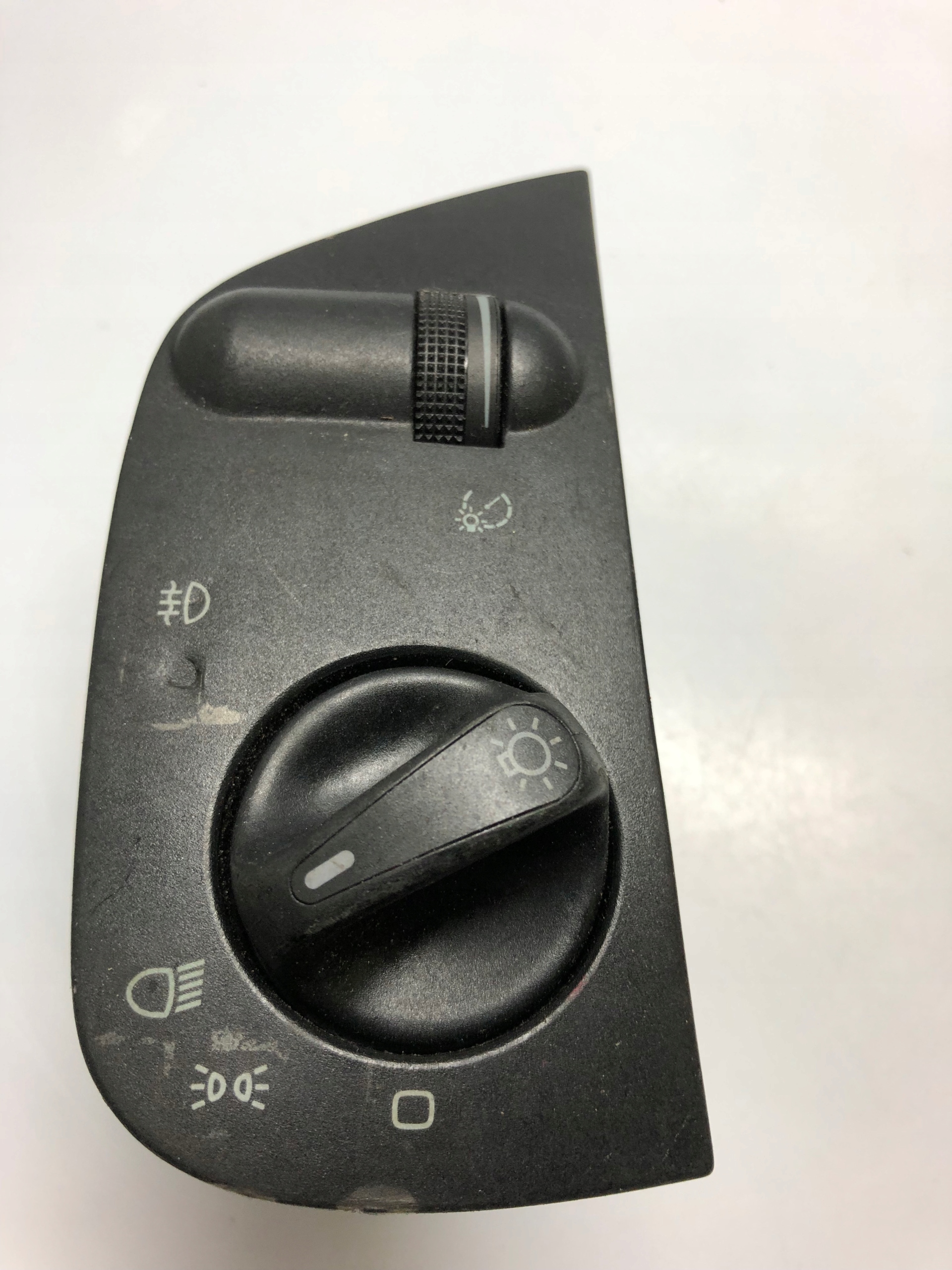 interruttore luci VW POLO 6N1941531H VW