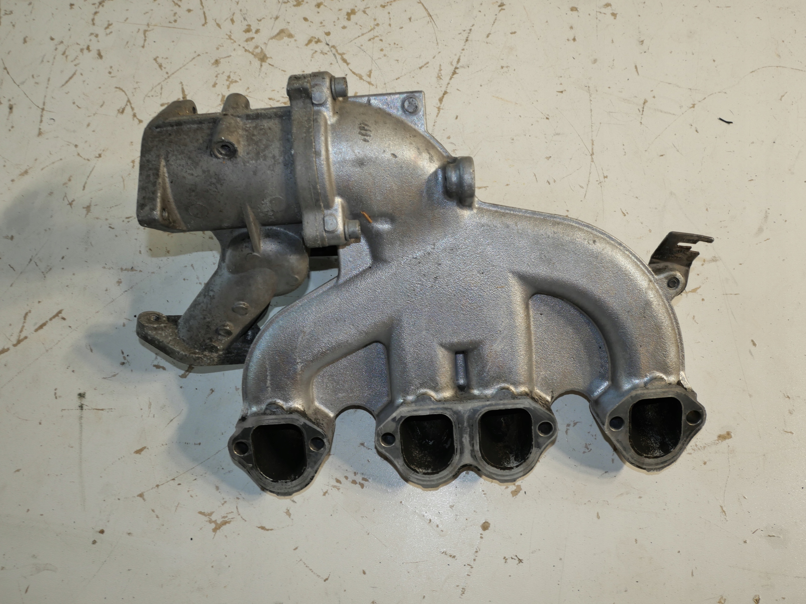 intake manifold AUDI A3 8P 2.0 TDI 03G129713K