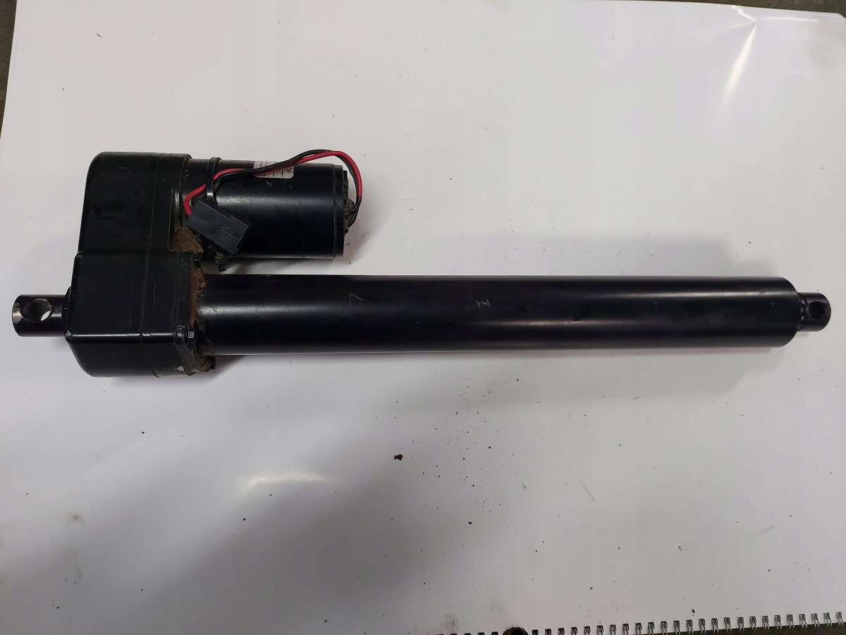 323112250 - ПРИВОД ОТКИДНОЙ КРЫШКИ БАКА FENDT 6335C 15