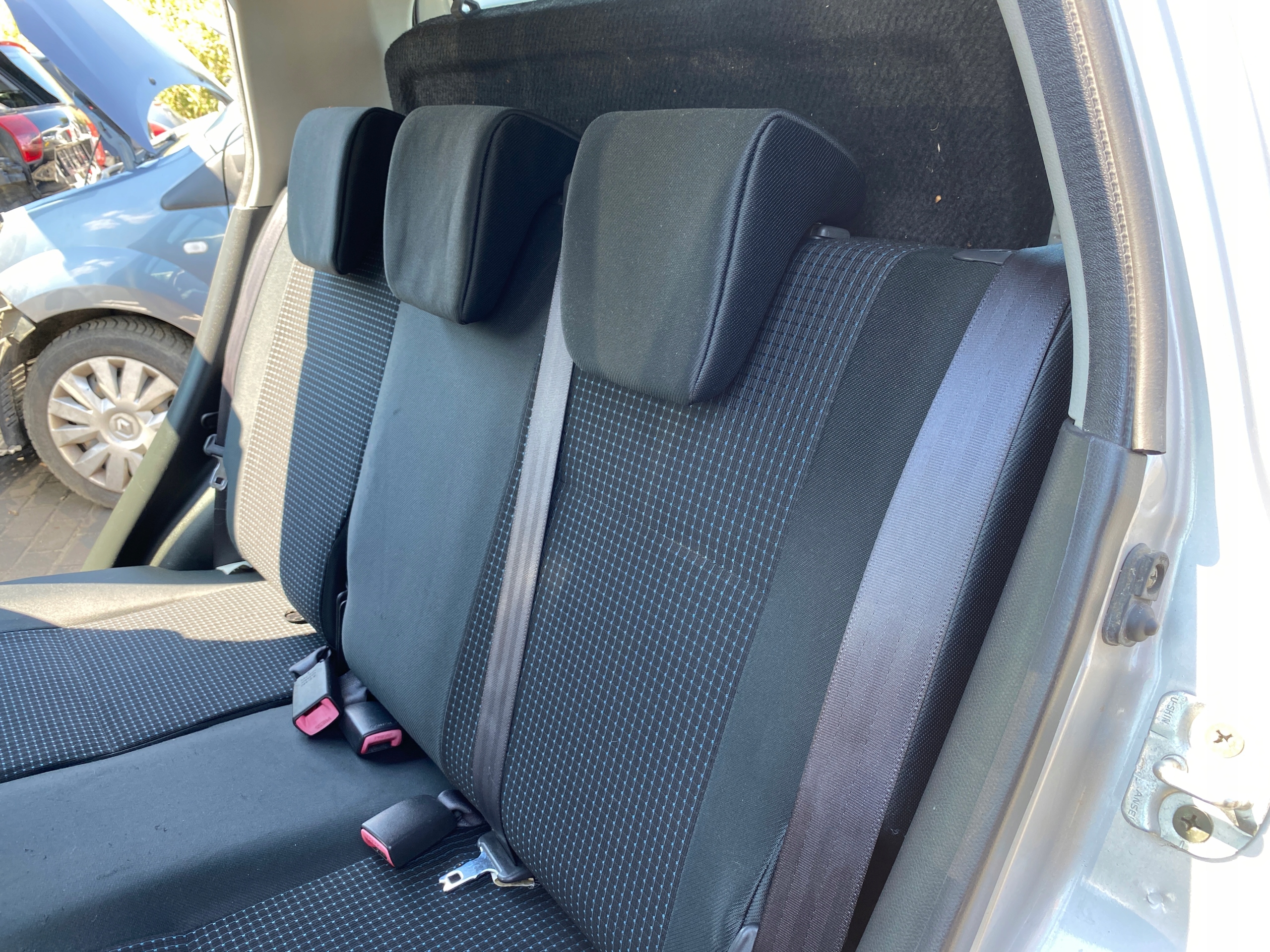 KANAPA hátso far Suzuki Swift 3 III 05-15