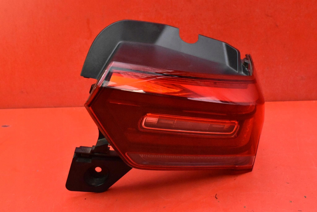 light right rear part rear 10A945208D VW ID.3 1 and 19-21